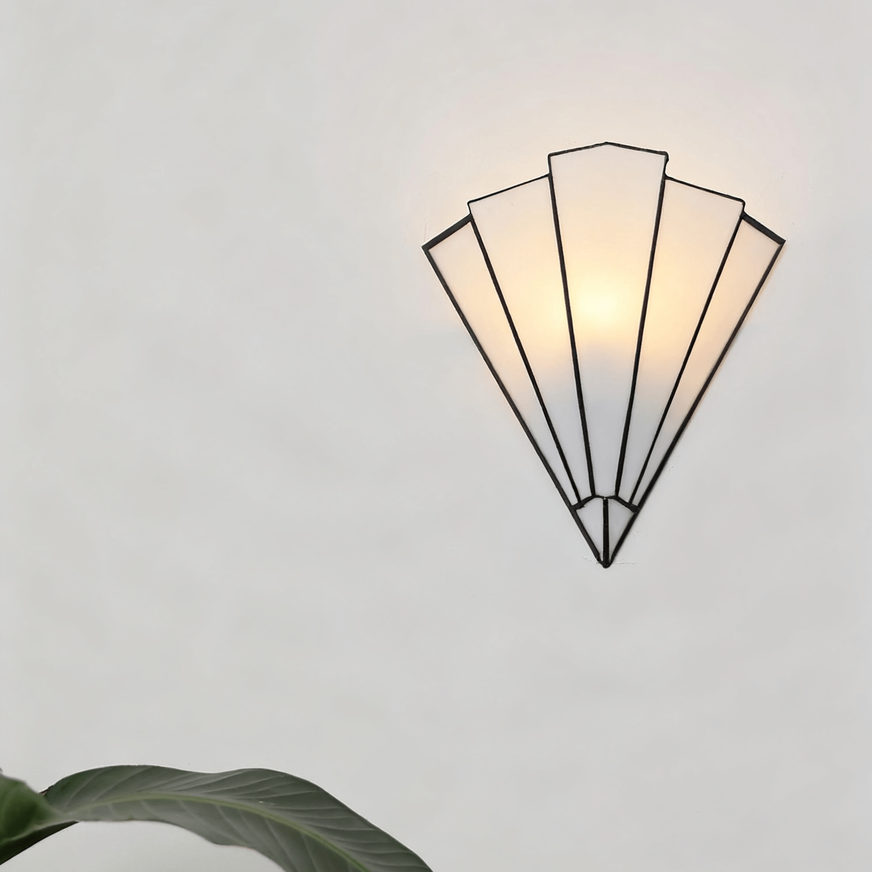 Delowe Wall Light