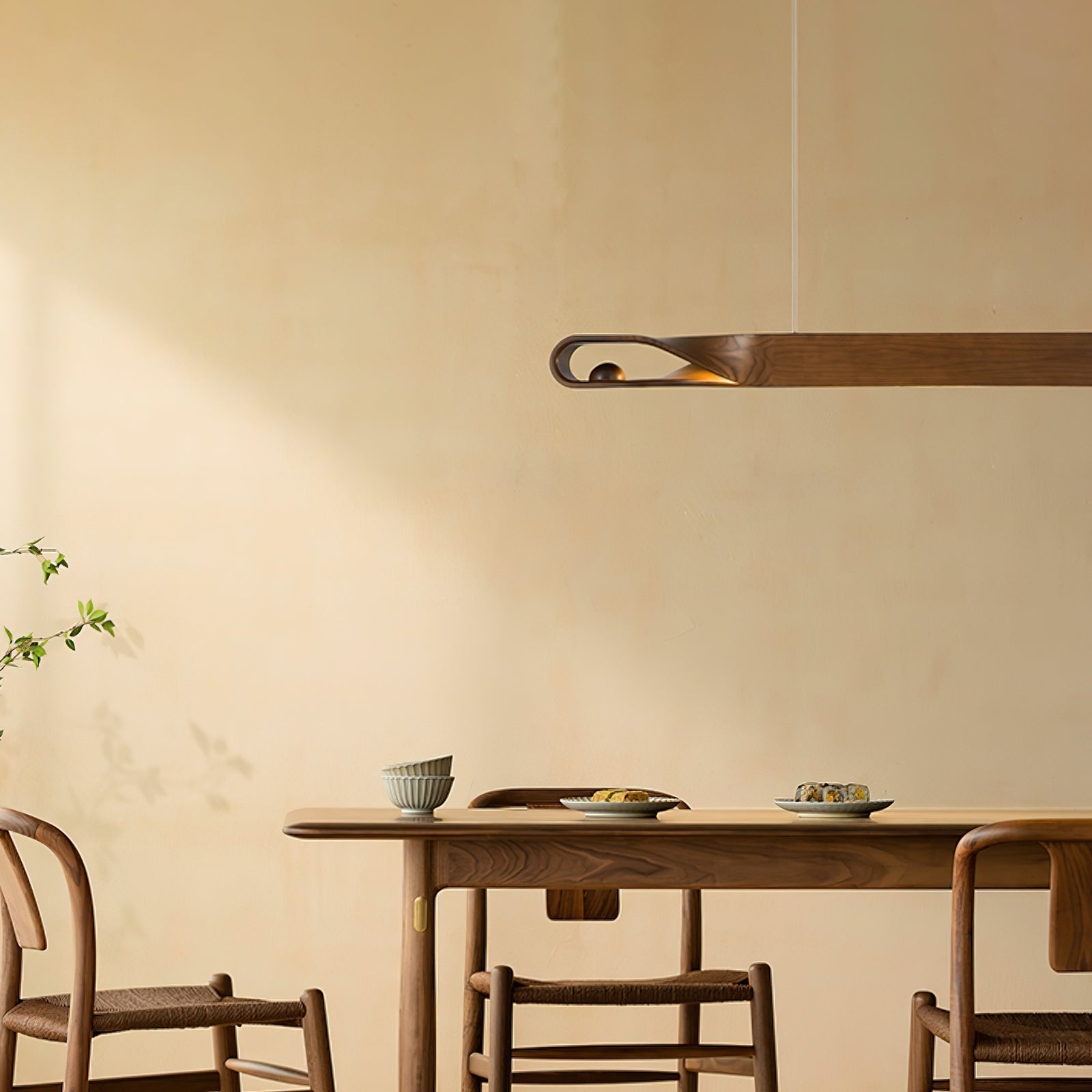 Elowis Wooden Pendant Light