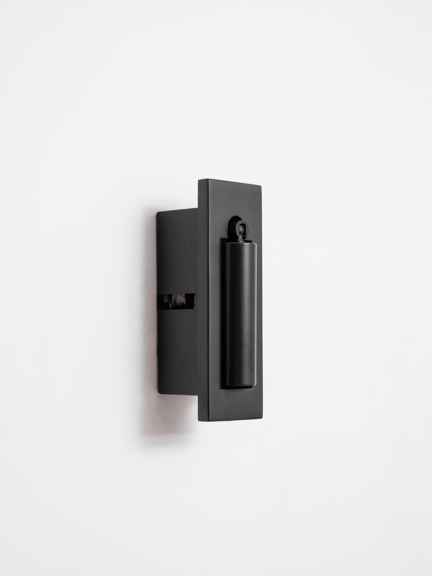 Cenvaburn Recessed Wall Light