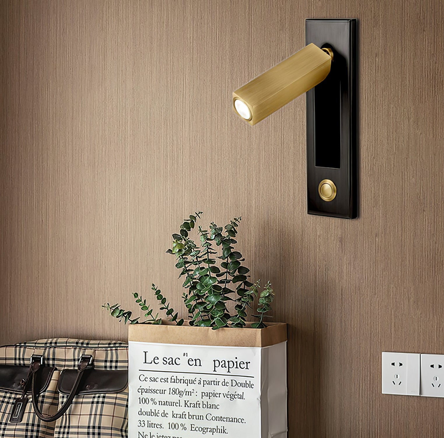 Cenvaburn Recessed Wall Light