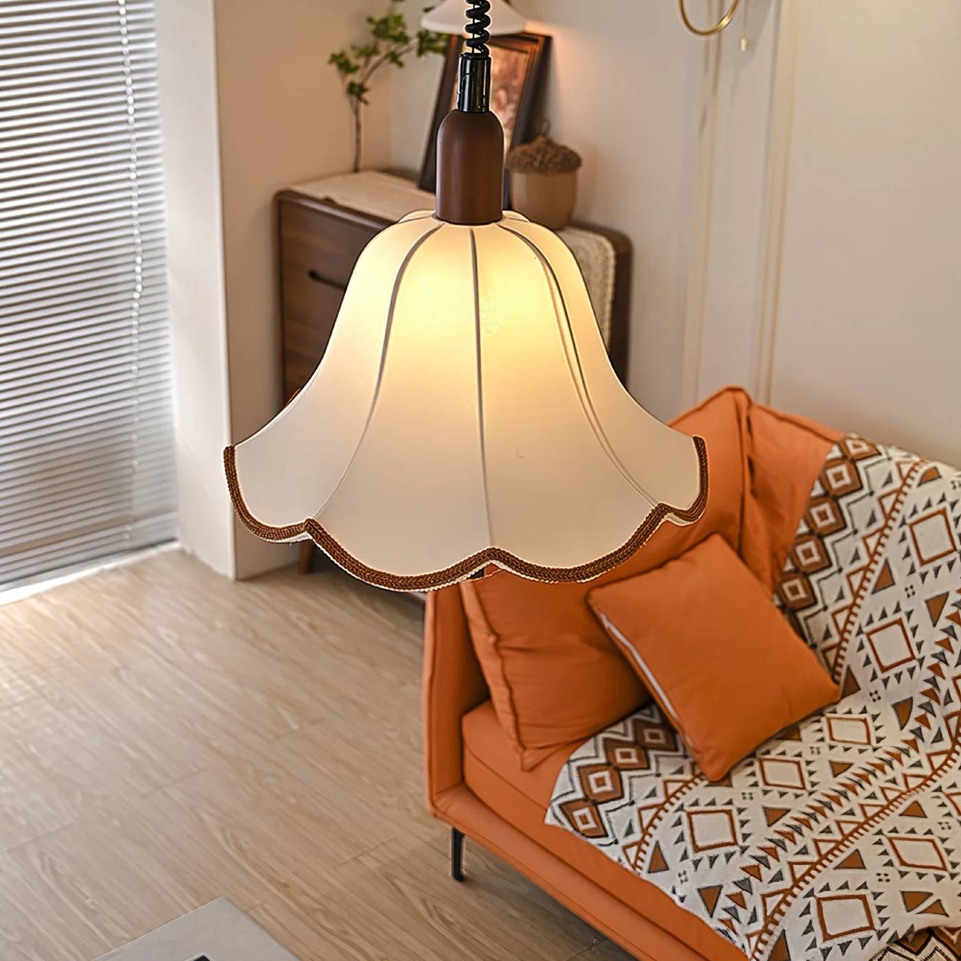 Juvet Pendant Light