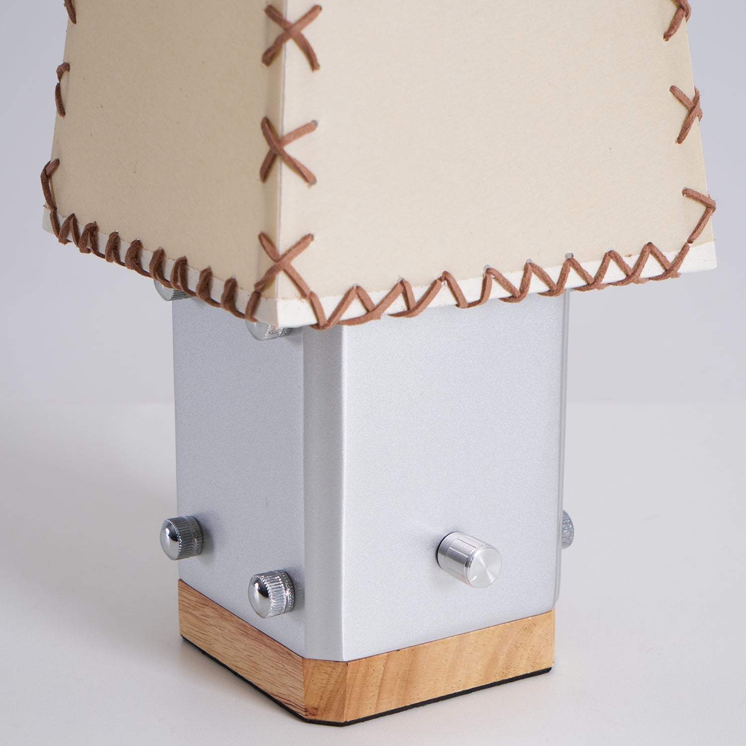 Elestea Table Lamp
