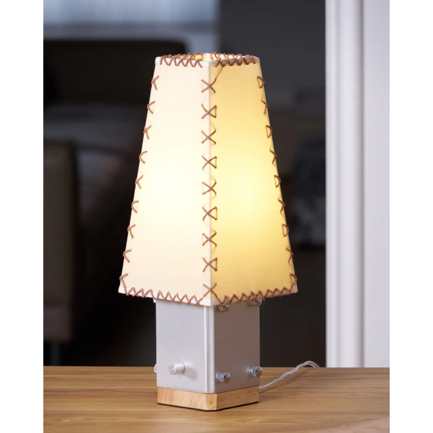 Elestea Table Lamp