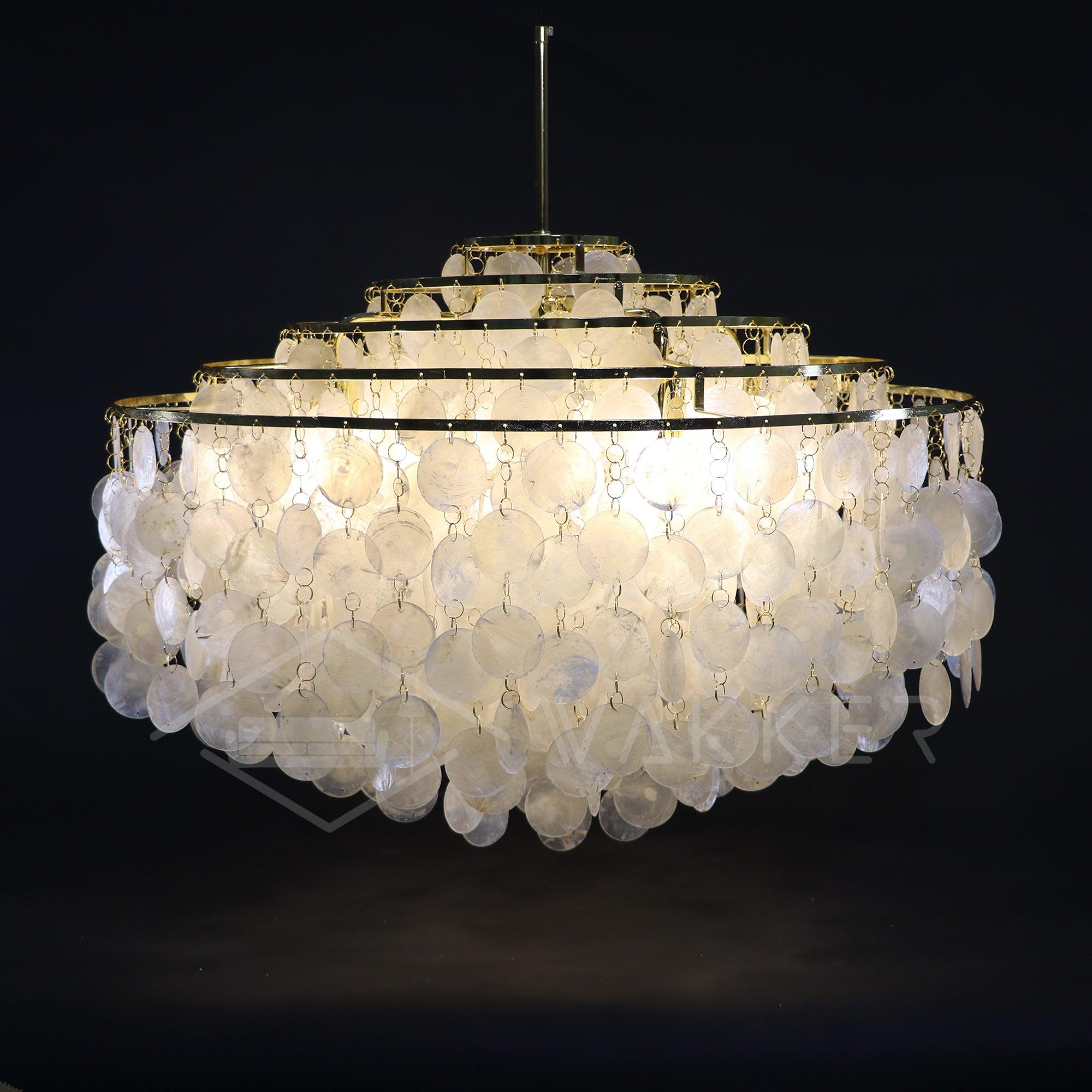 Qanserrino Chandelier