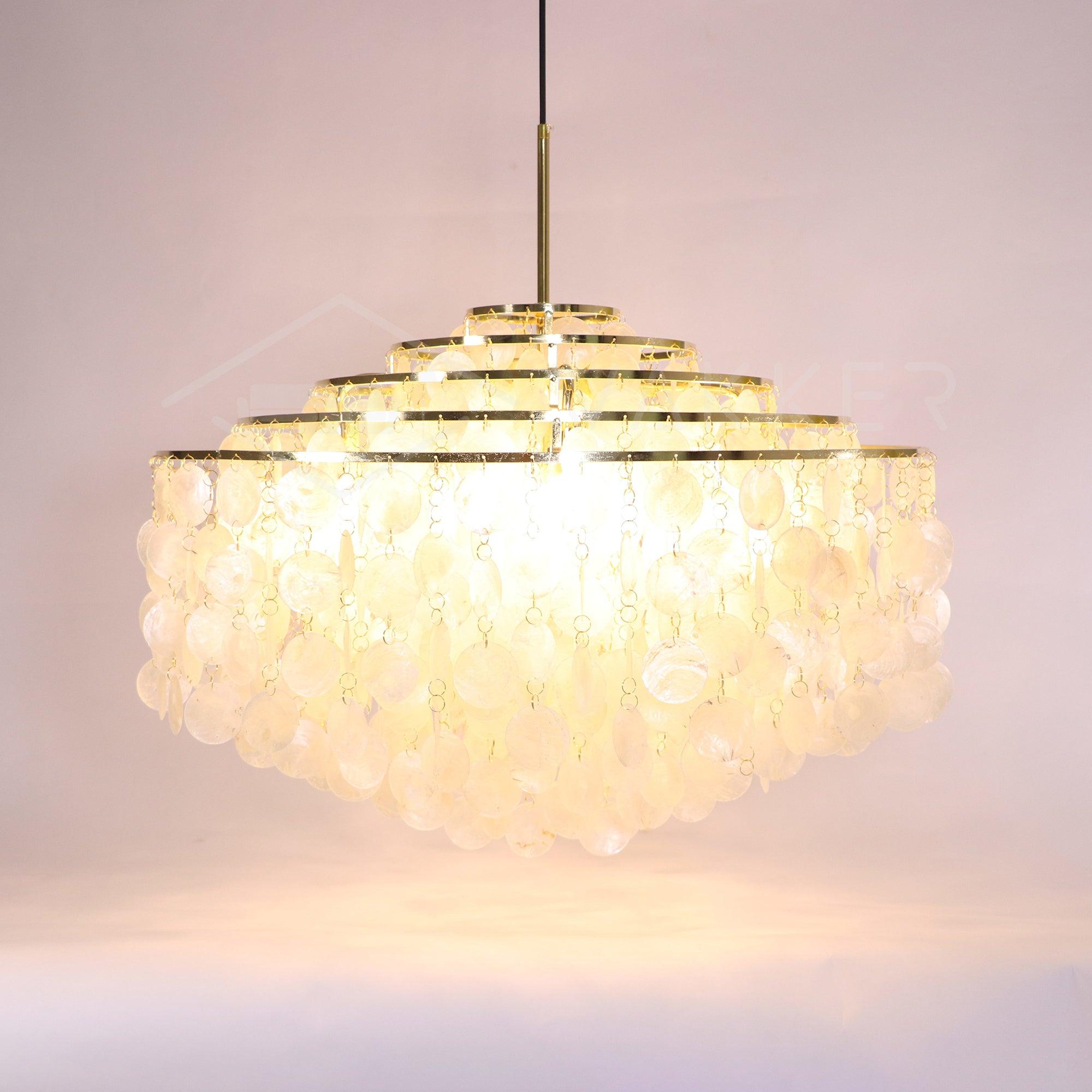 Qanserrino Chandelier