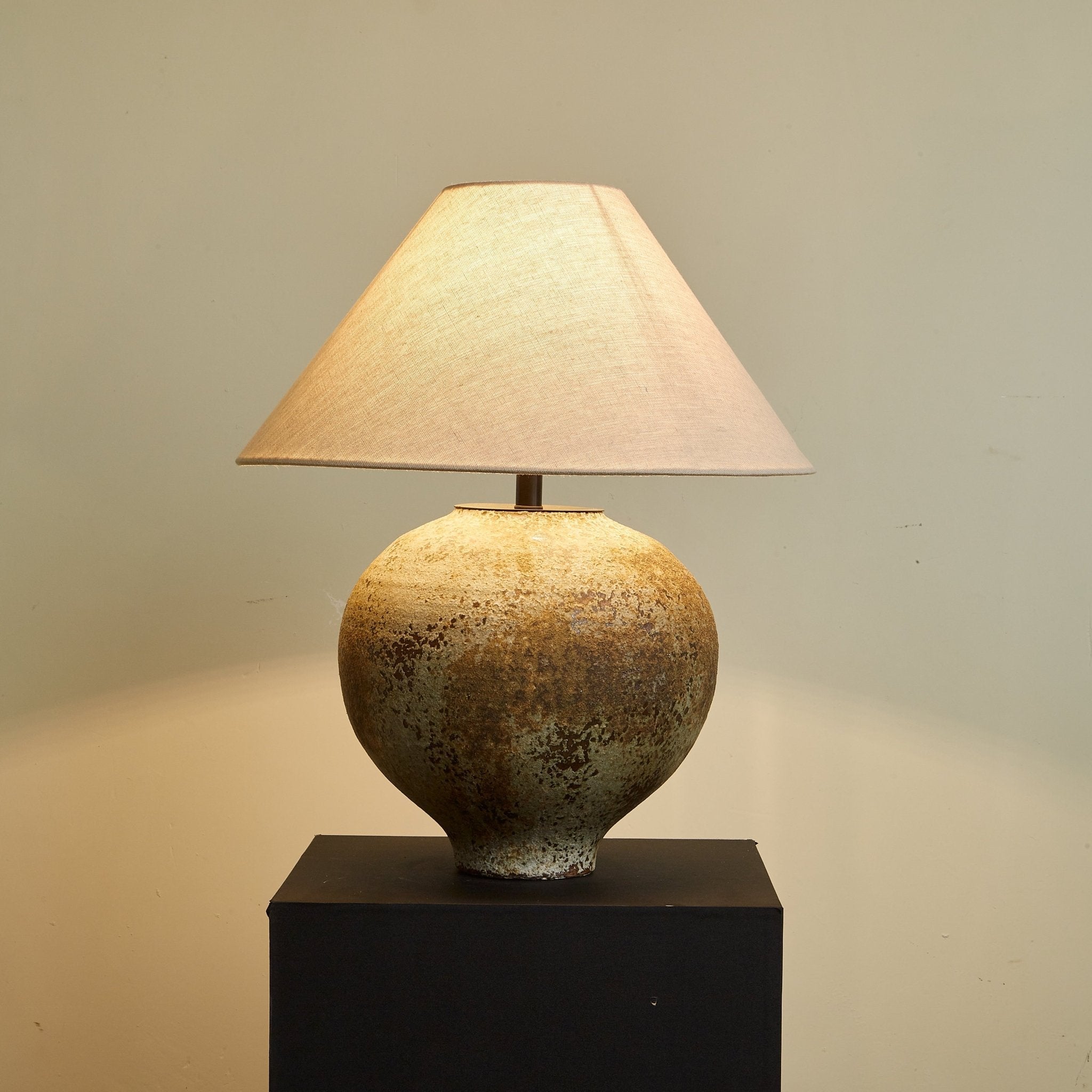 Felnorisa Table Lamp
