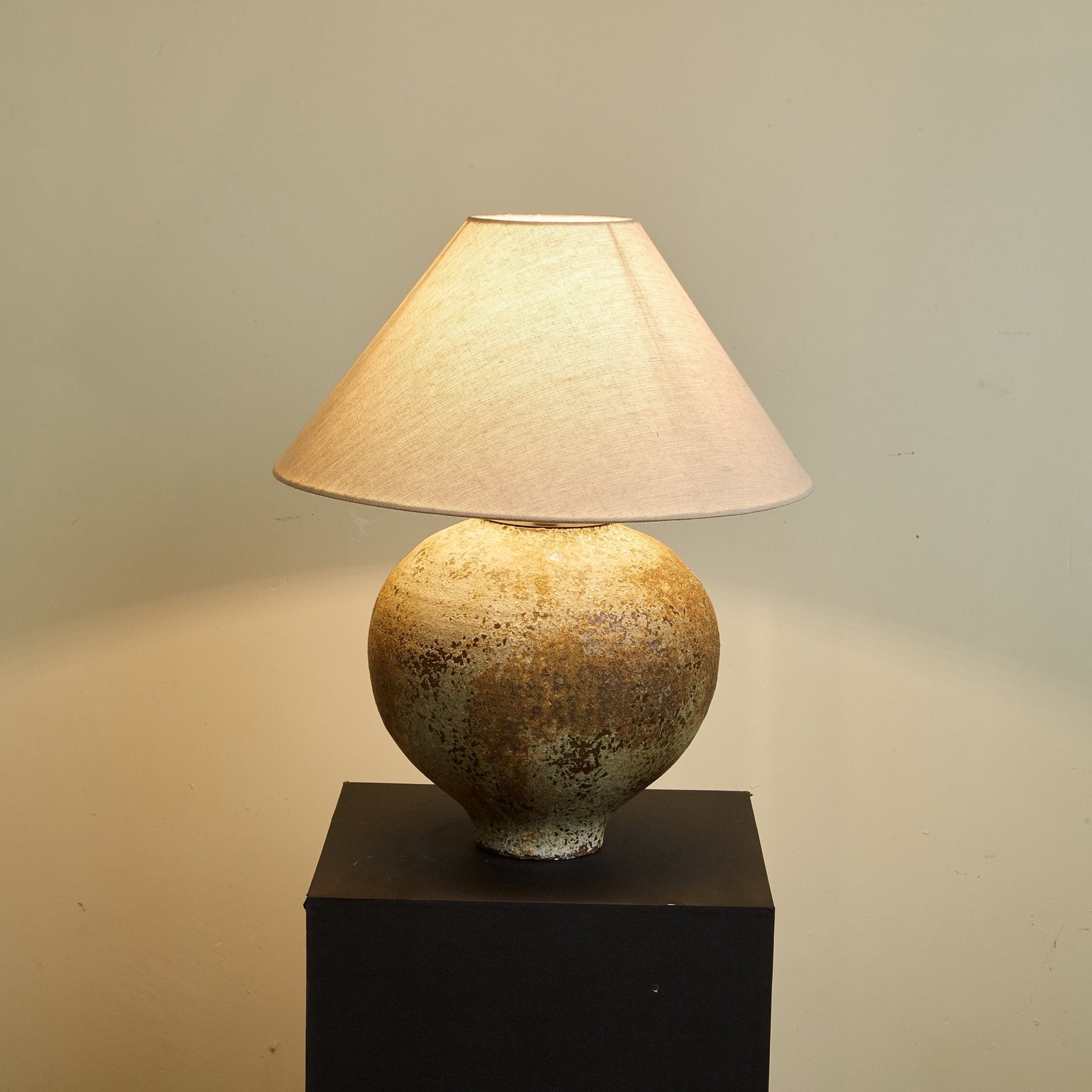 Felnorisa Table Lamp