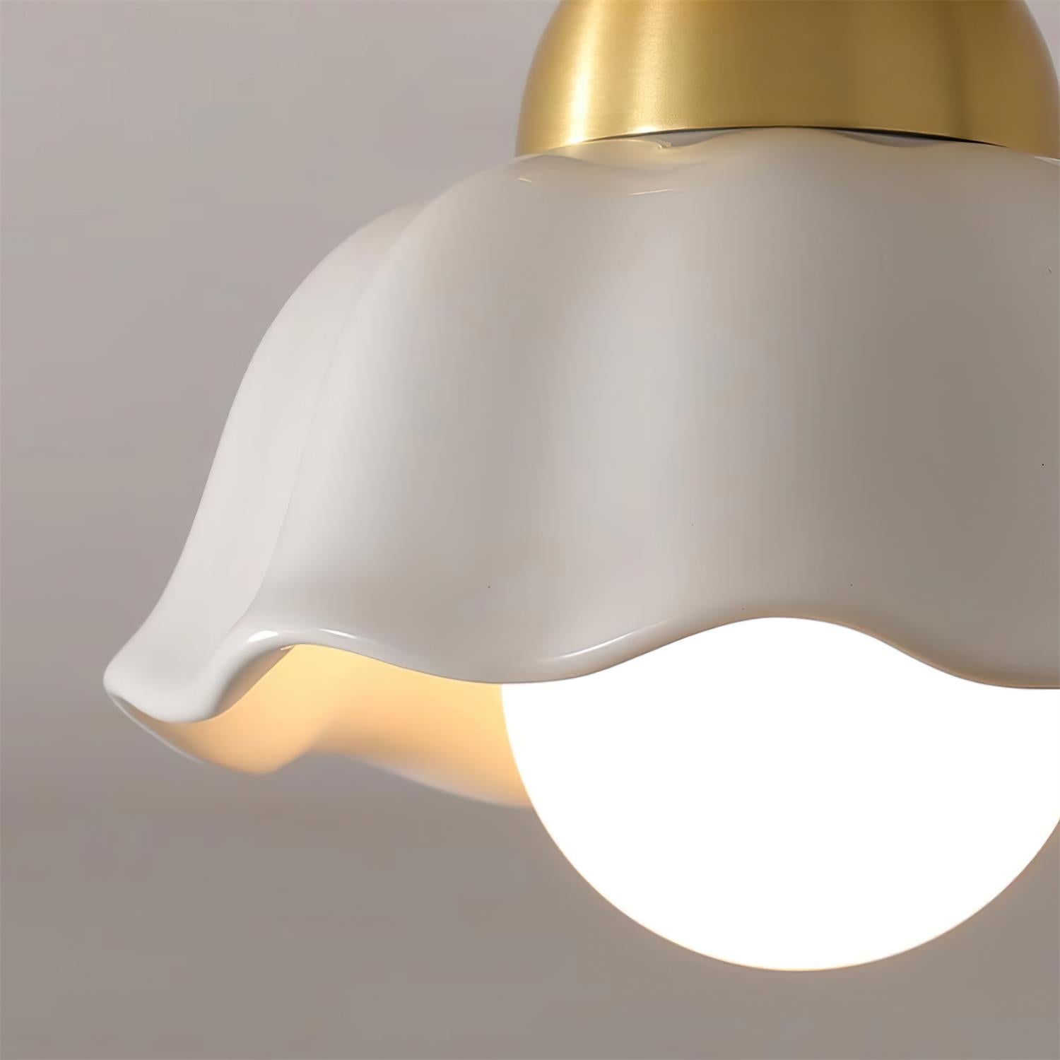 Finly Flower Ceiling Light