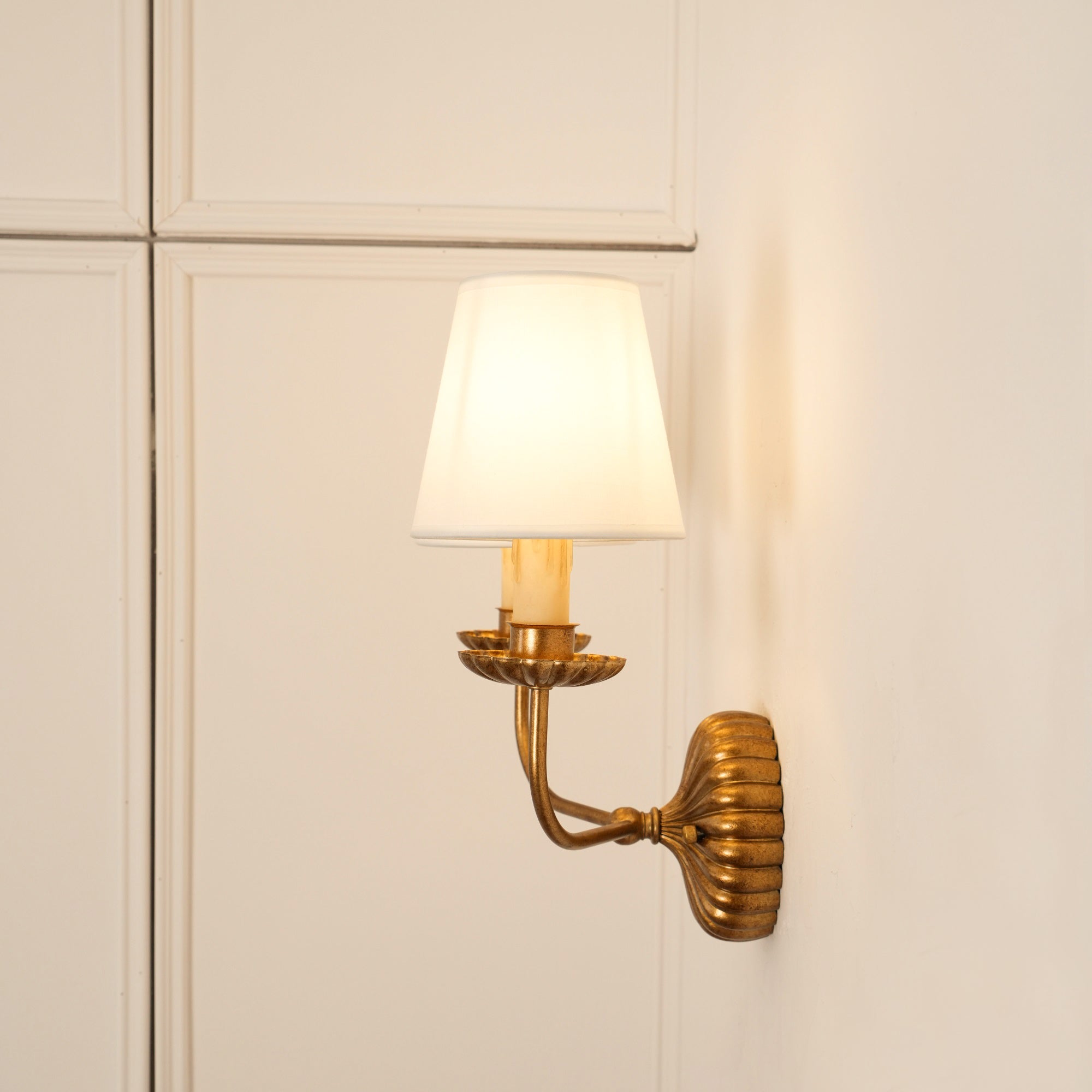 Sterve Wall Light