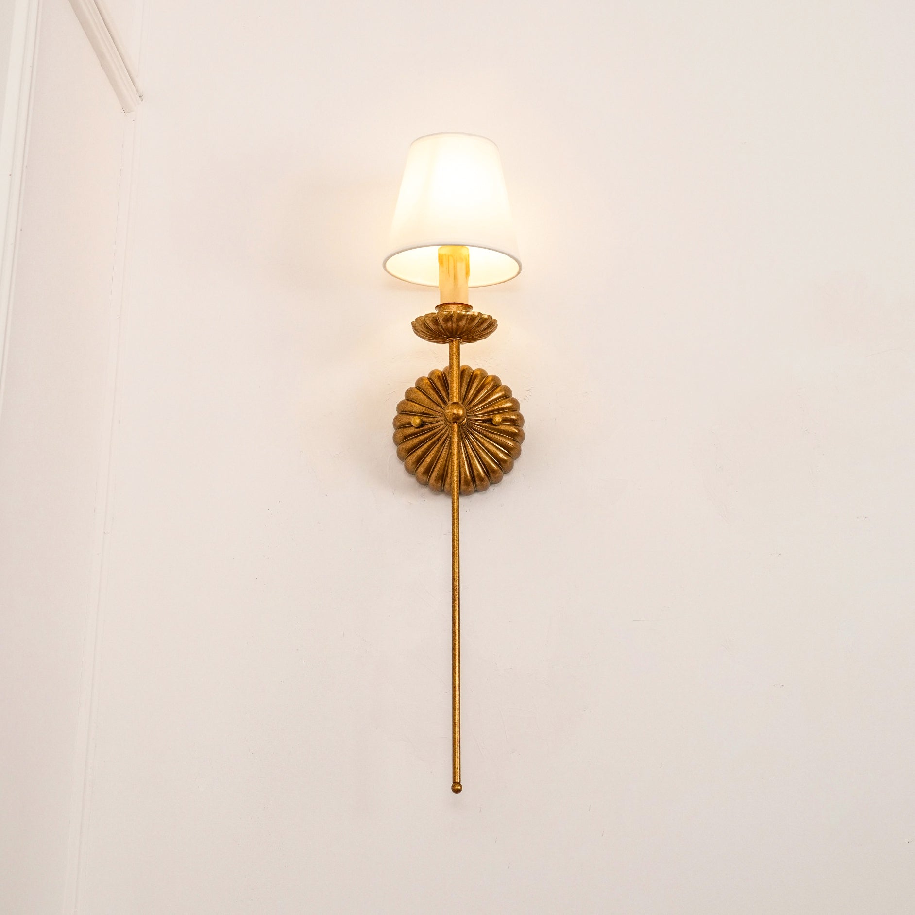 Sterve Wall Light