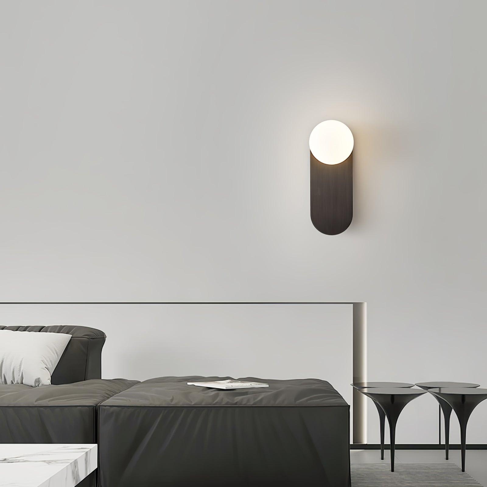 Fynsor Wall Light