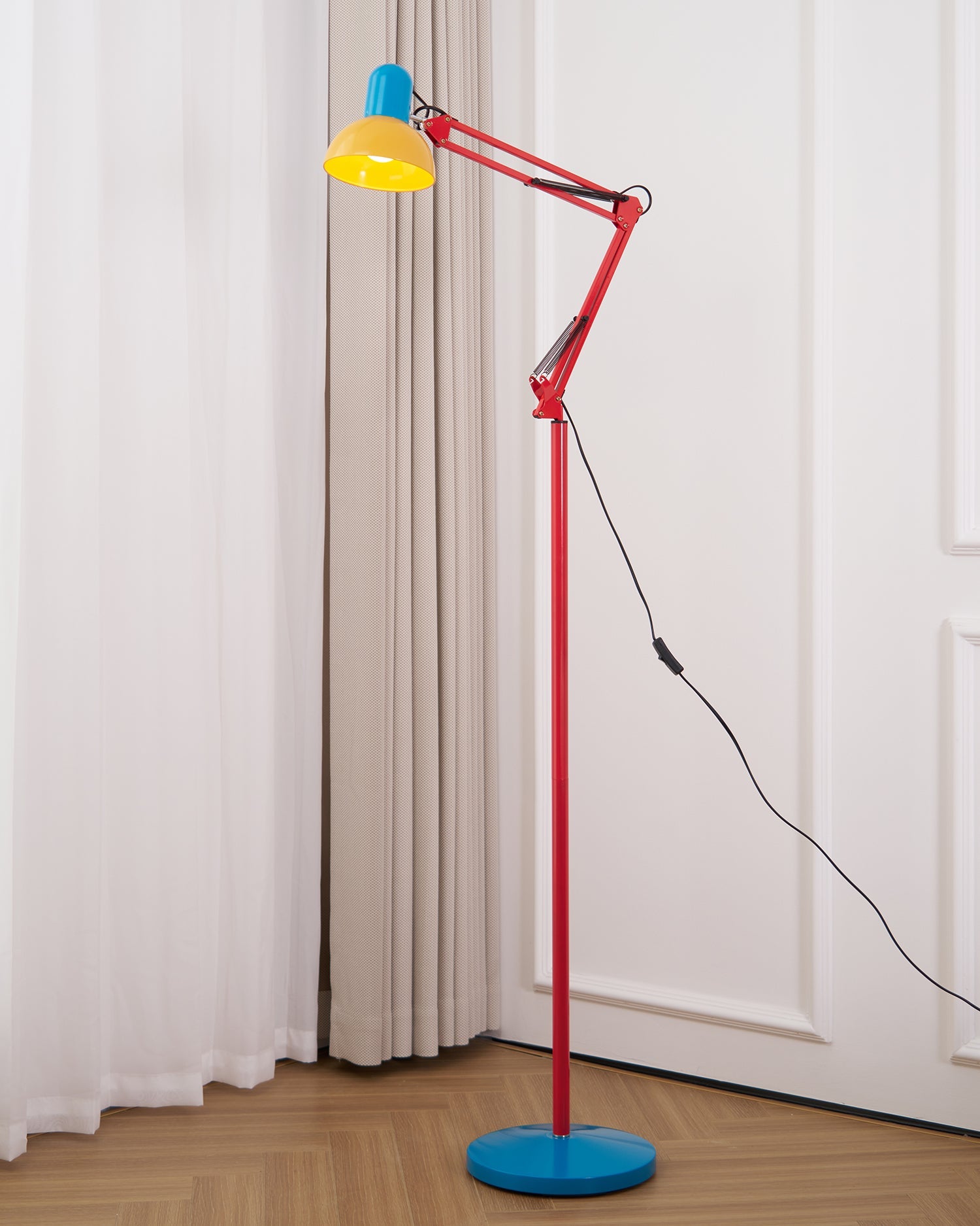 Kaivi Floor Lamp