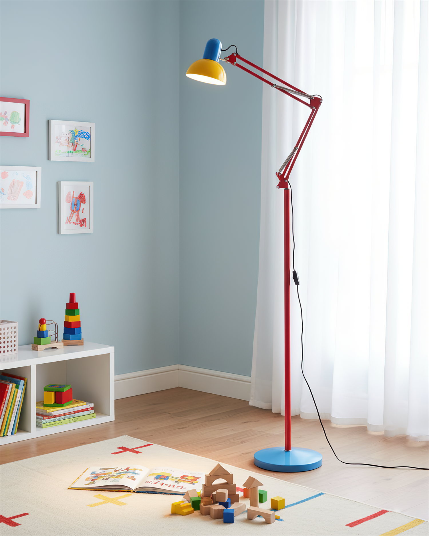 Kaivi Floor Lamp