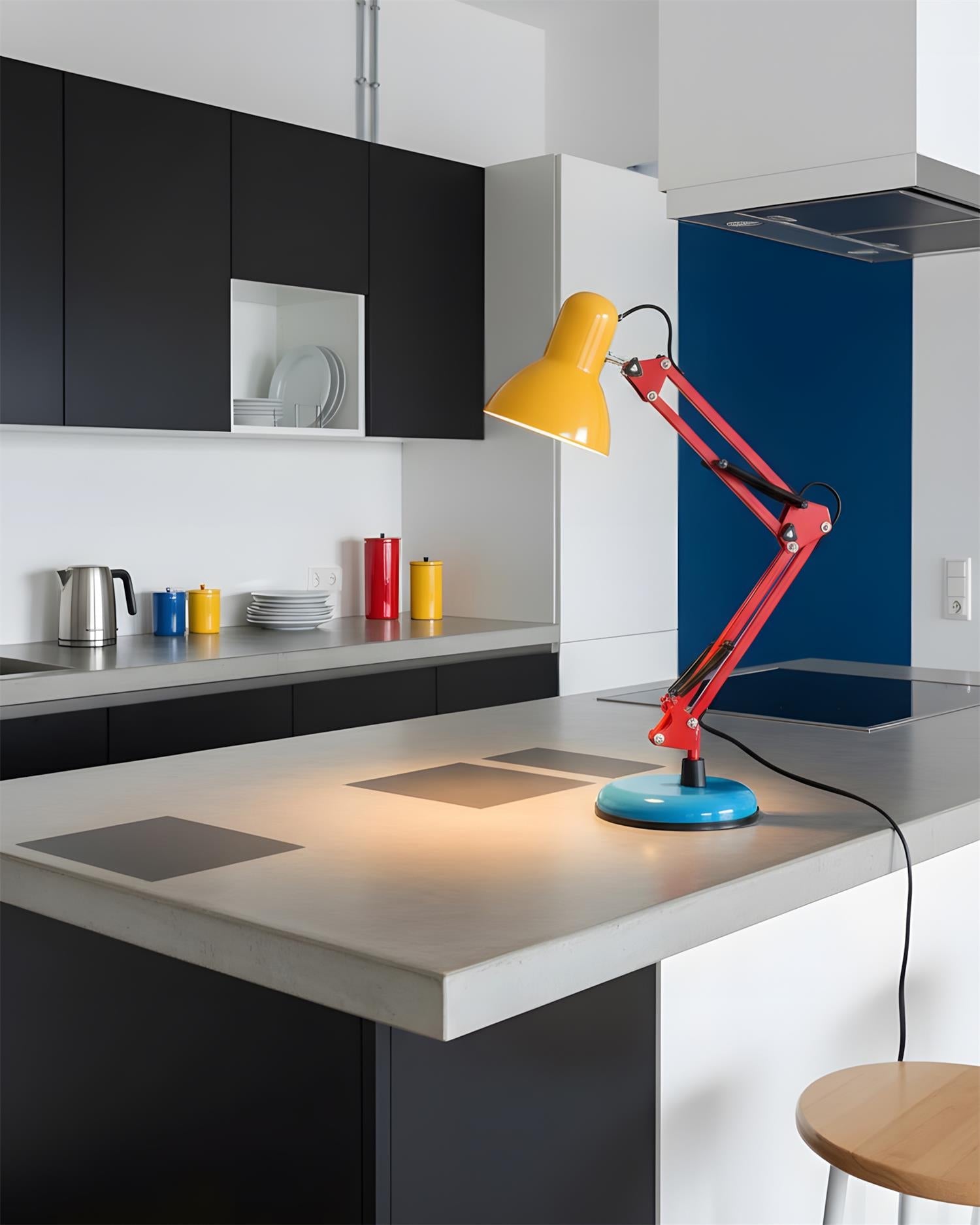 Dalemo Table Lamp