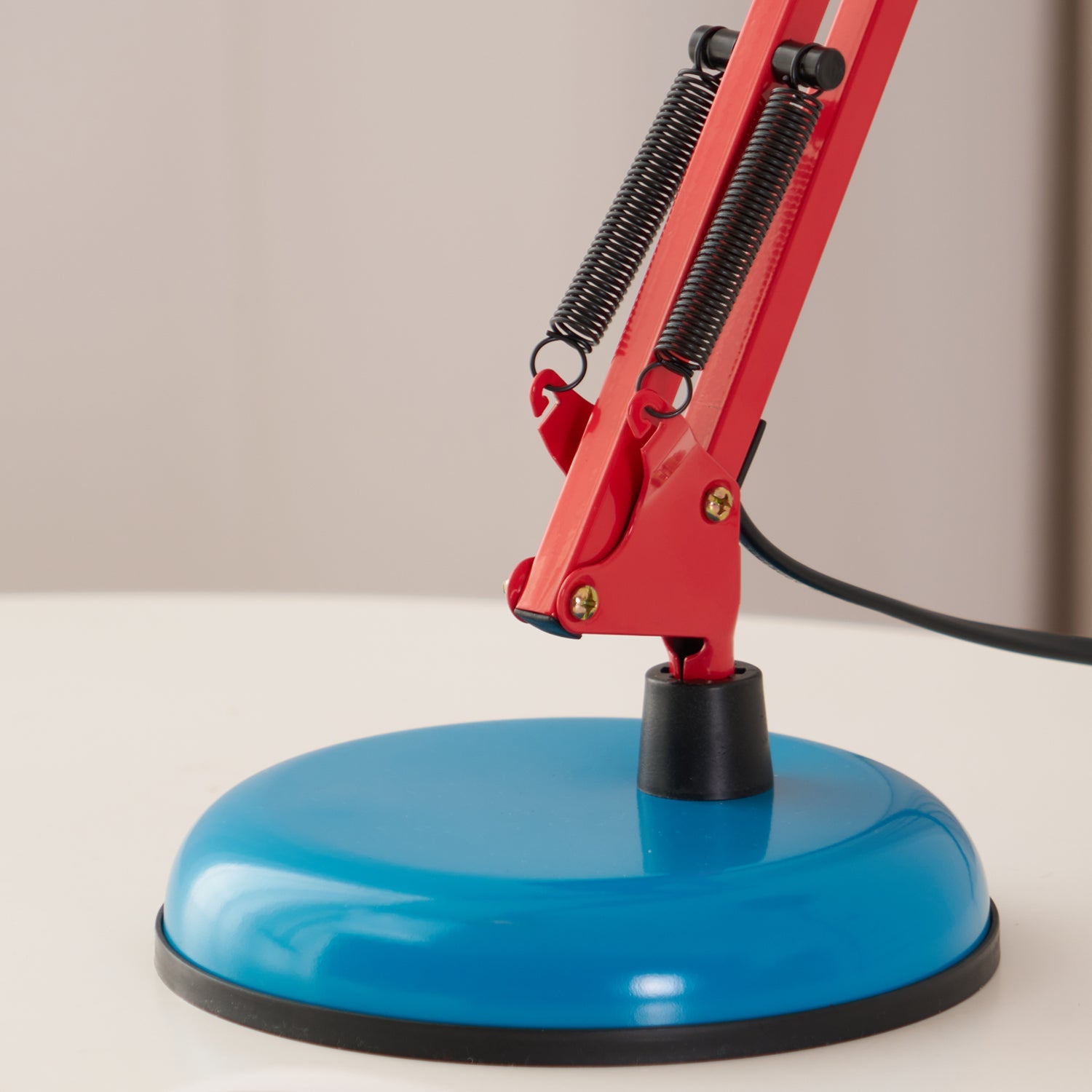 Dalemo Table Lamp