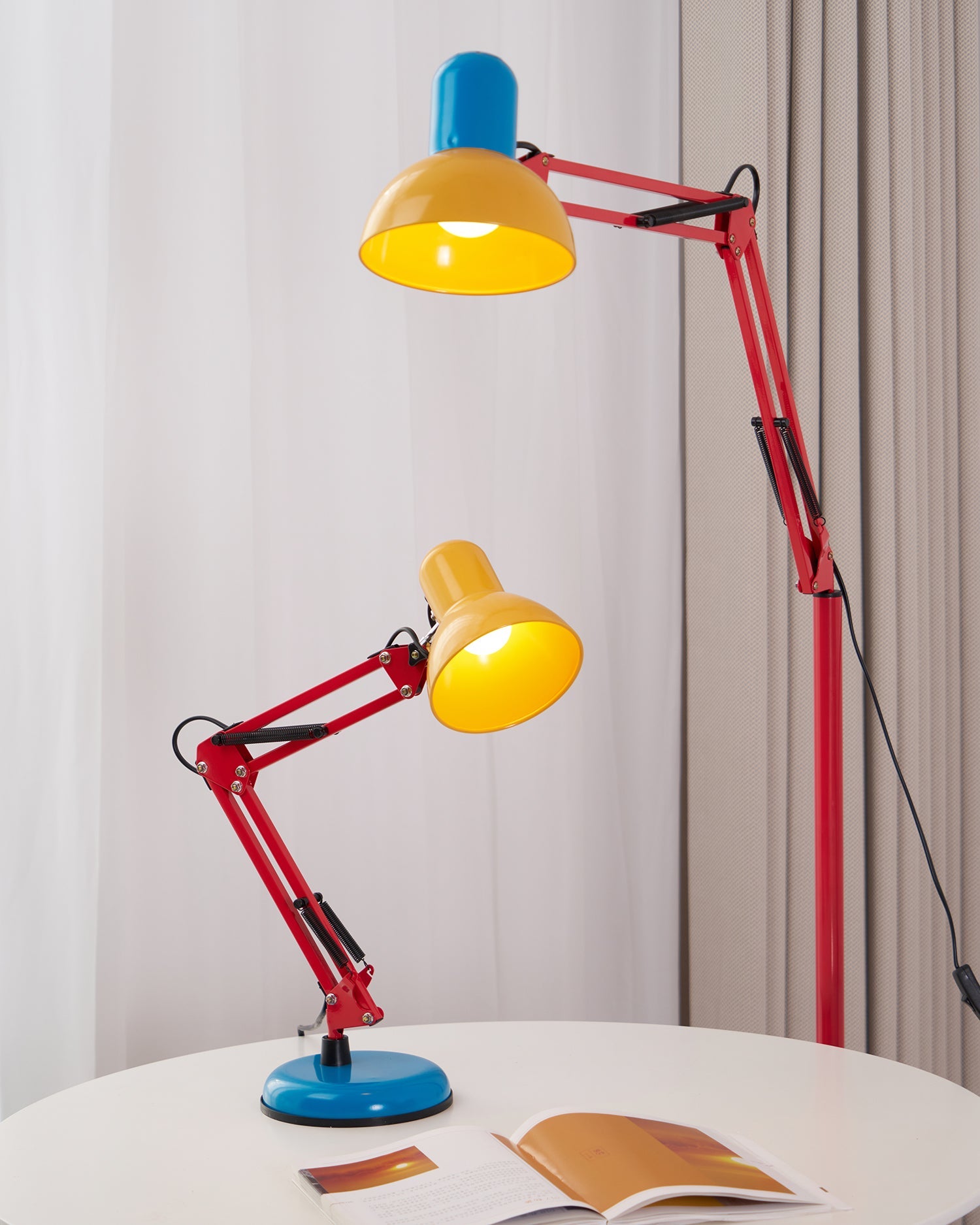 Dalemo Table Lamp