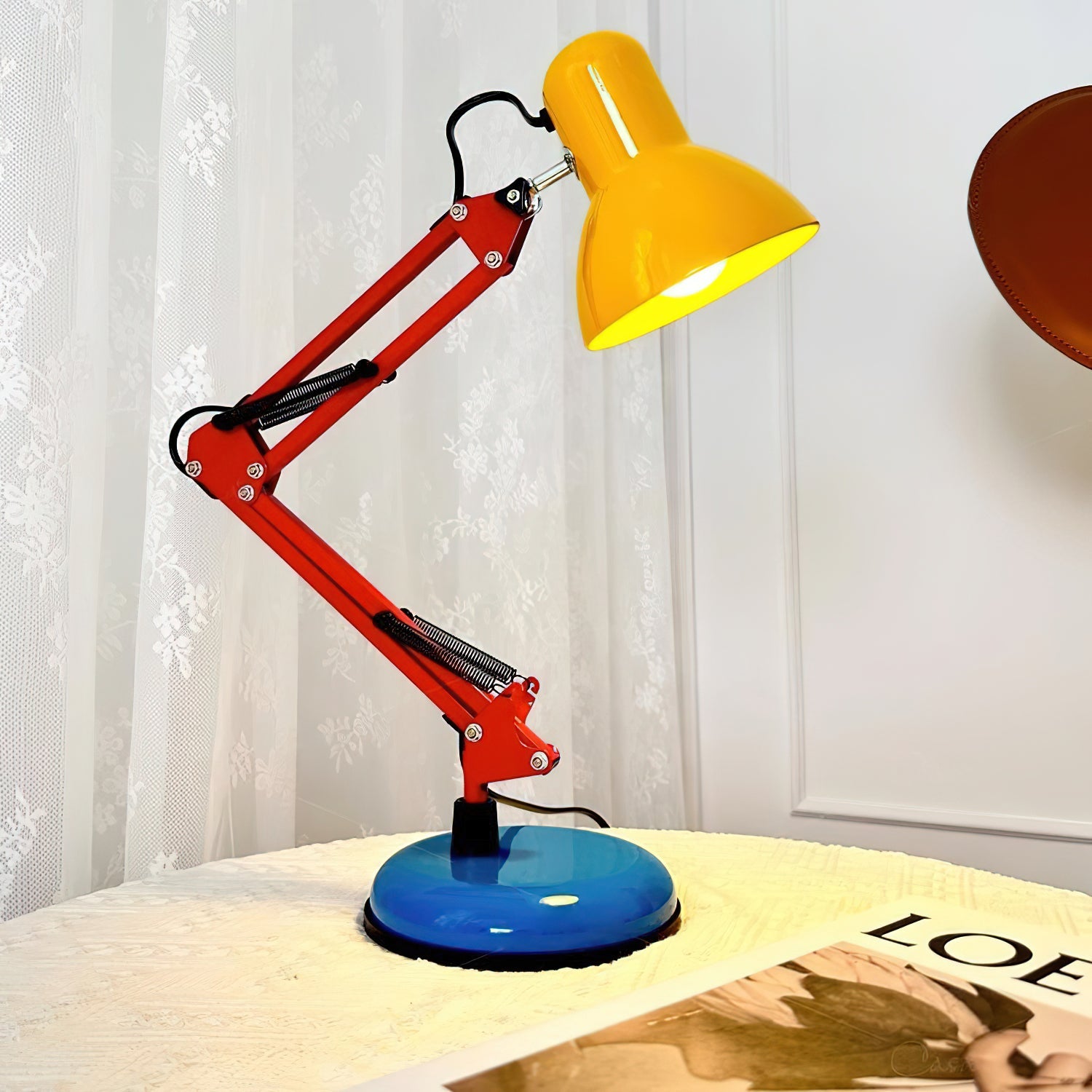 Dalemo Table Lamp