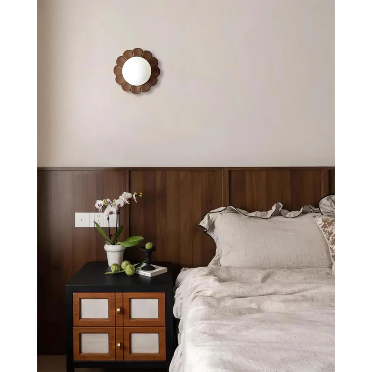 Fenora Wall Light