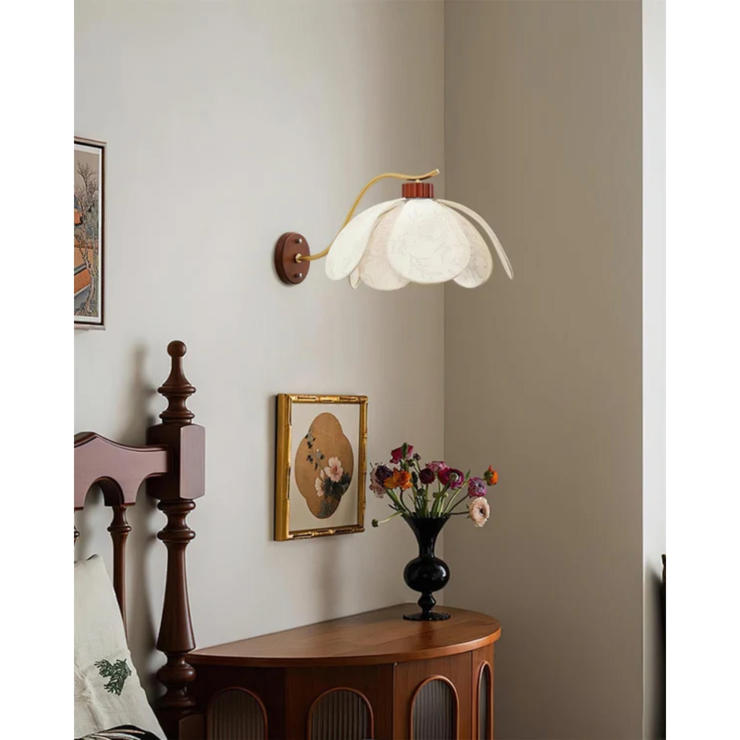 Dolenna Flower Wall Light