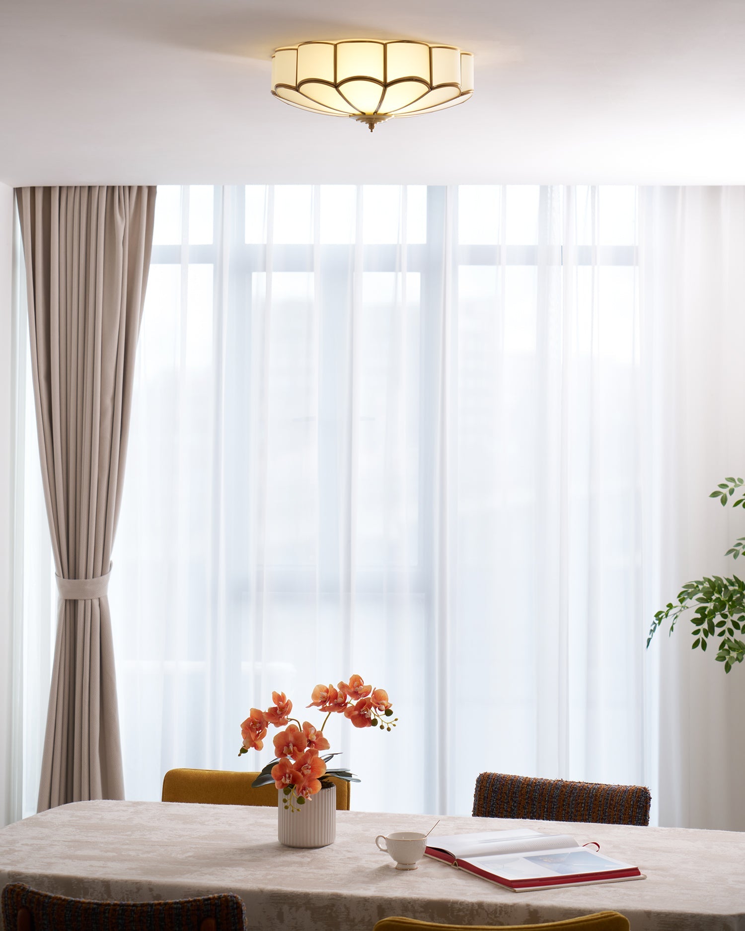 Hawve Flower Ceiling Light