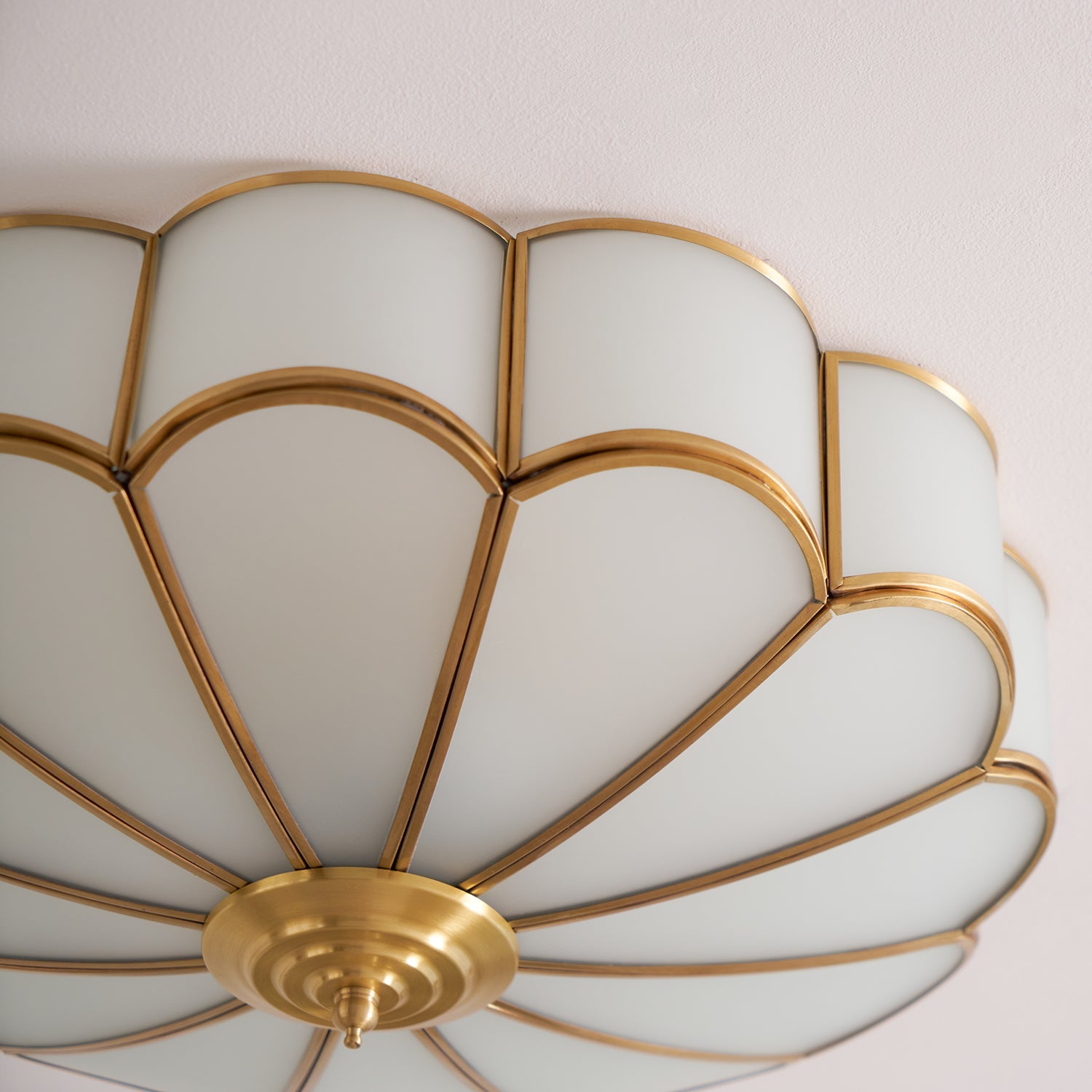 Hawve Flower Ceiling Light