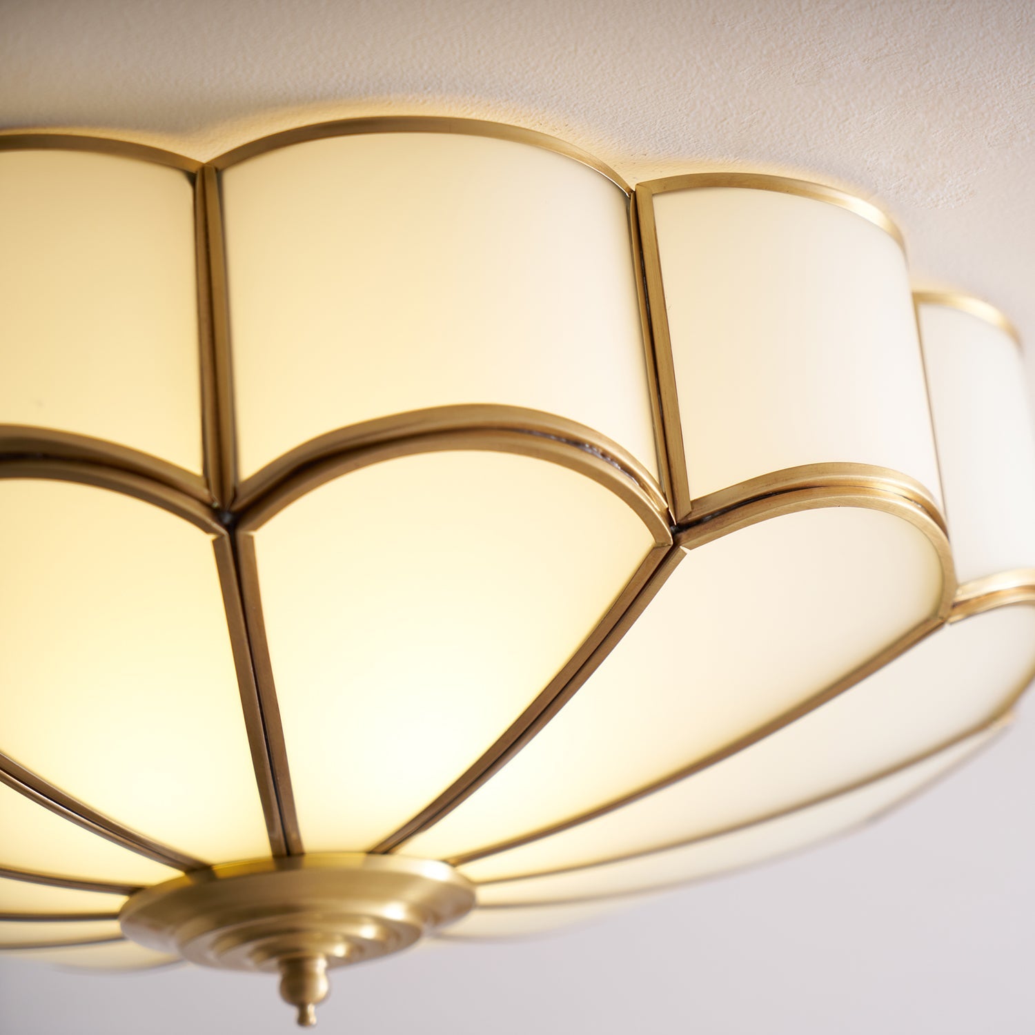 Hawve Flower Ceiling Light