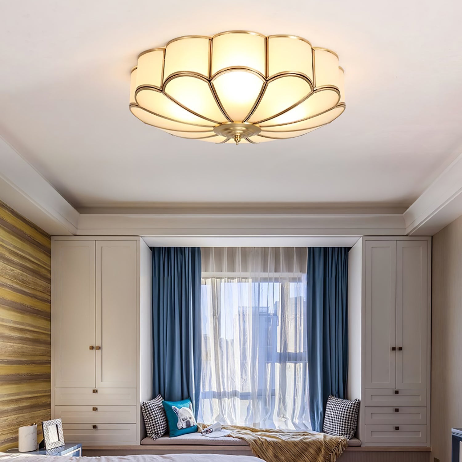 Hawve Flower Ceiling Light
