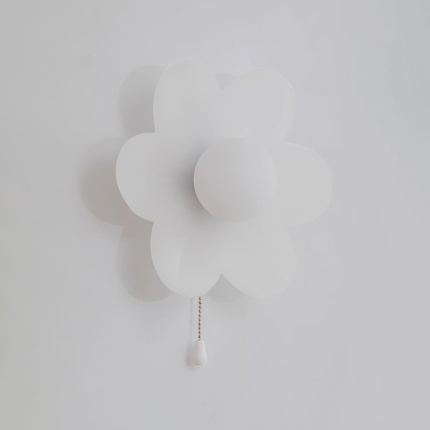 Lyn Flower-Shaped Wall Light