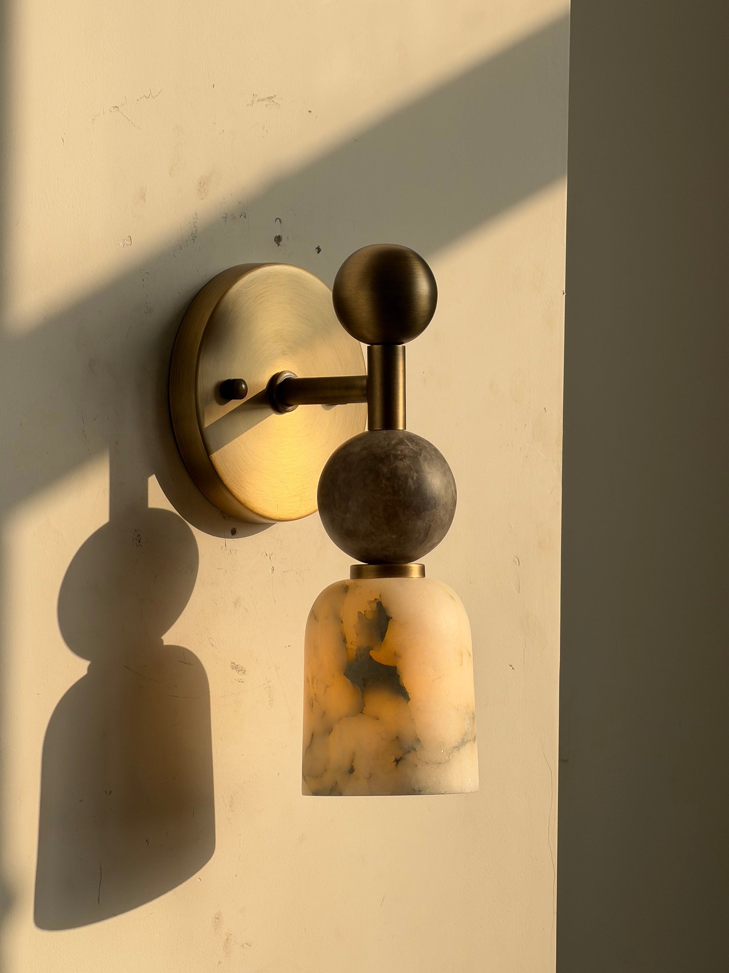 Yareror Sculptural Wall Light