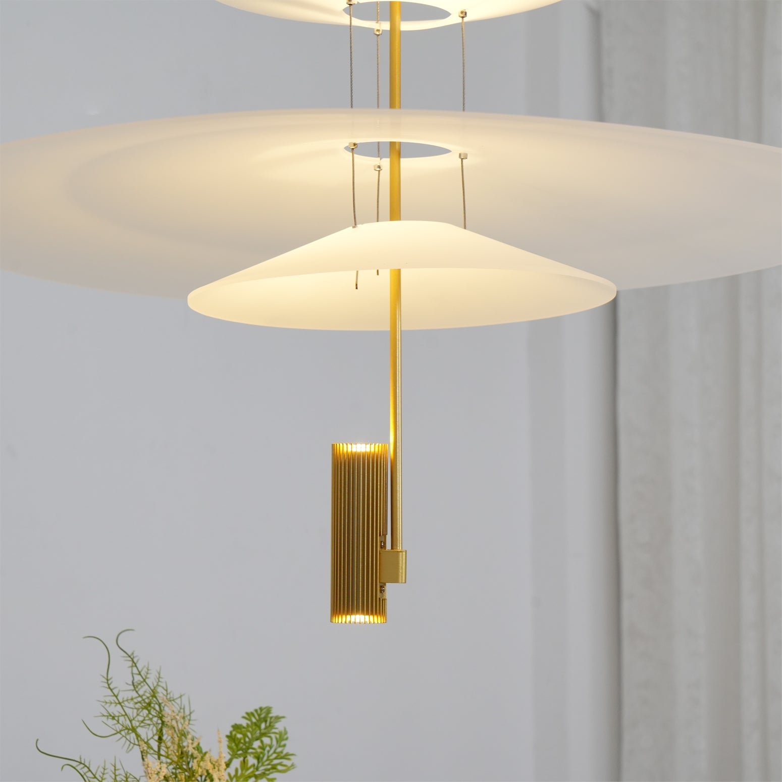 Merru Disc Pendant Light