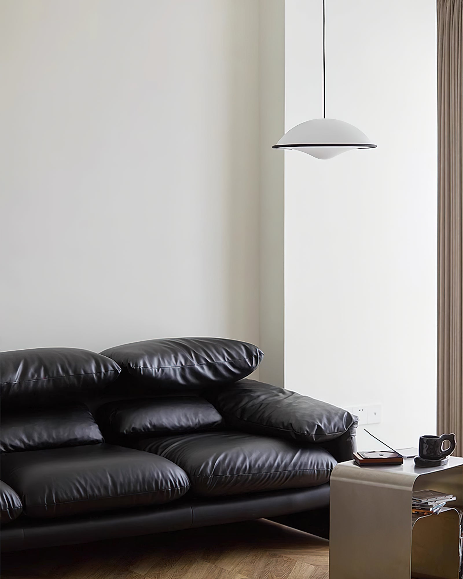 Folava Pendant Light