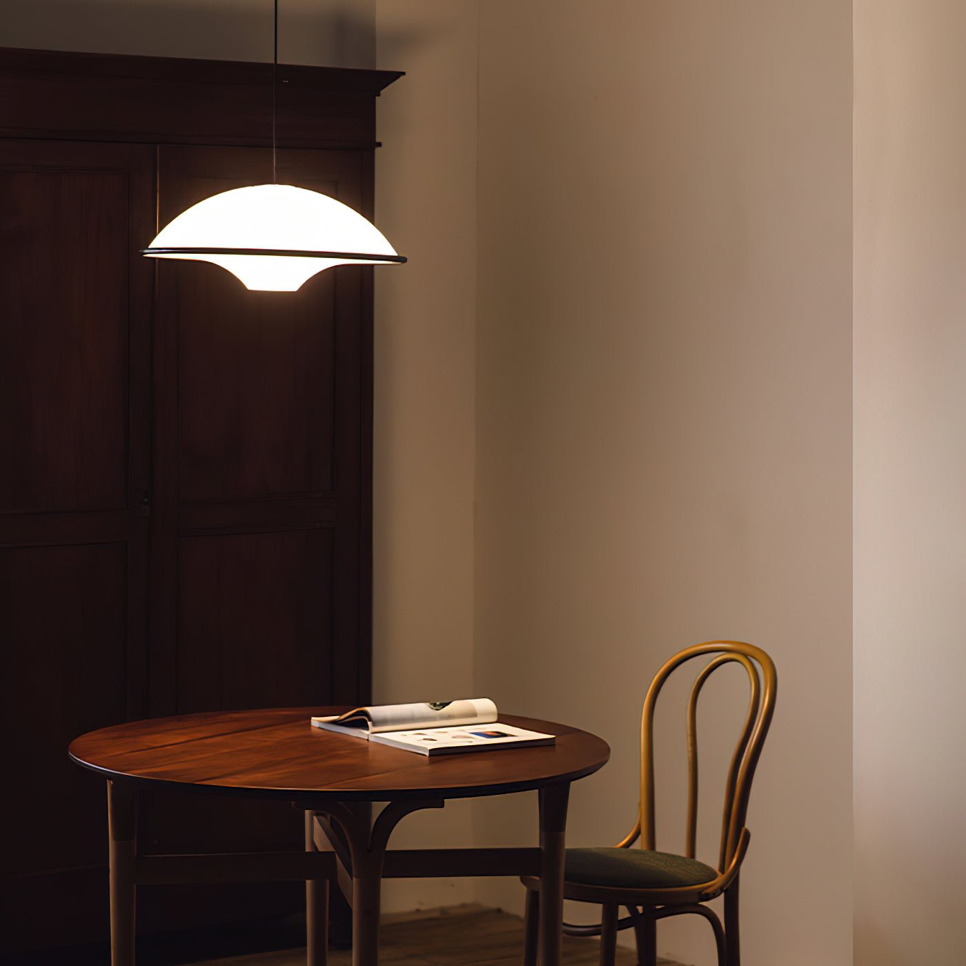 Folava Pendant Light