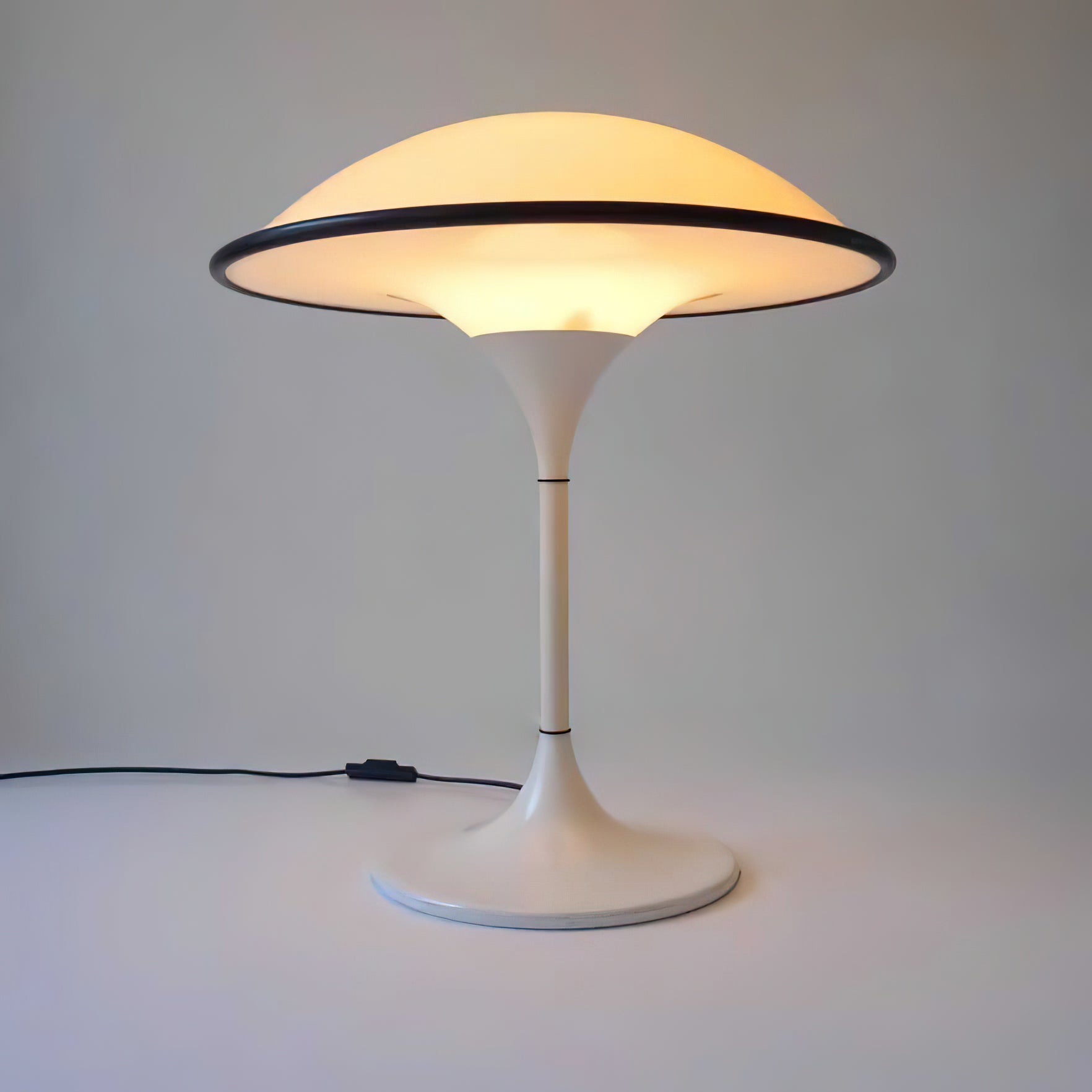 Fezona Table Lamp