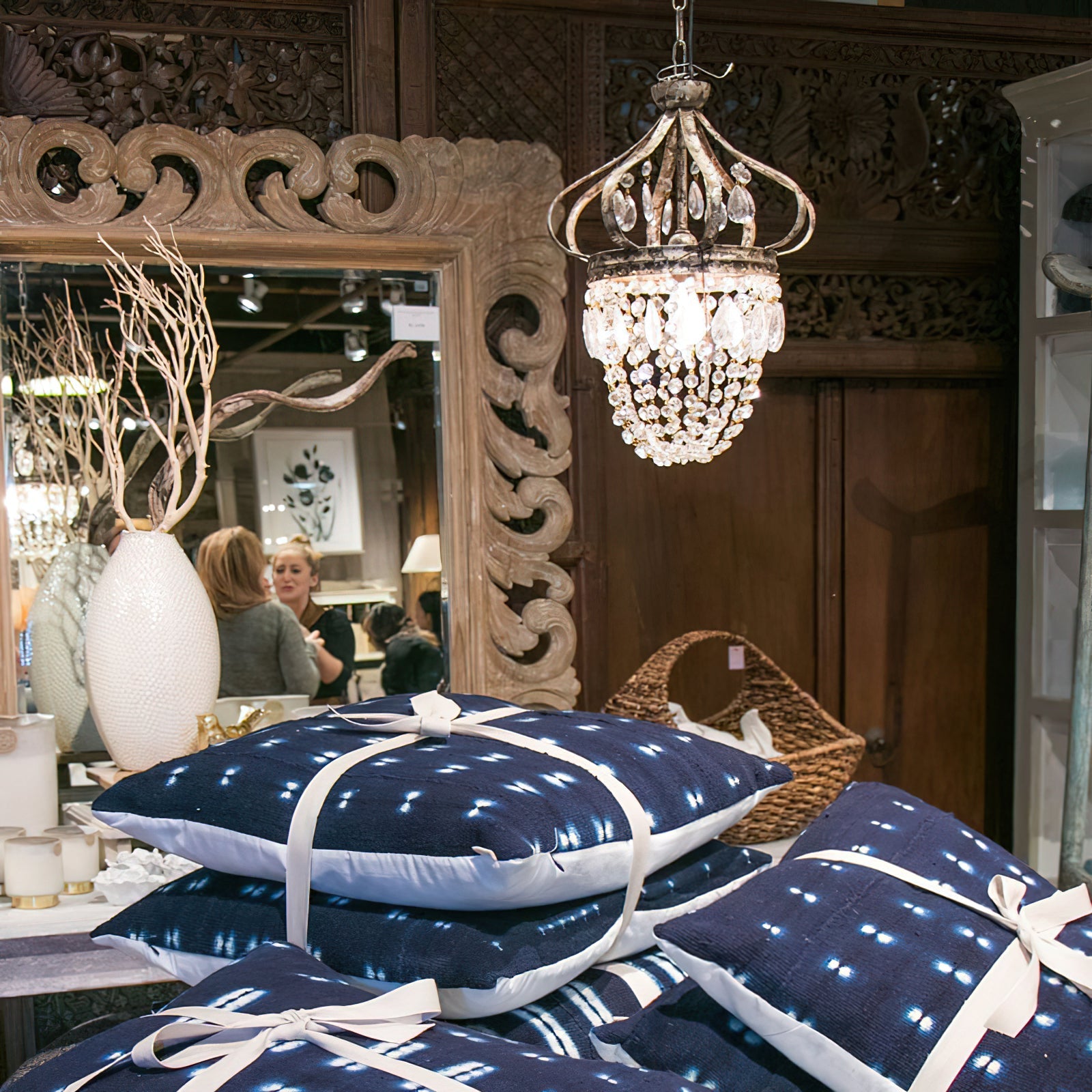 Quinnoel Tear Drop Chandelier