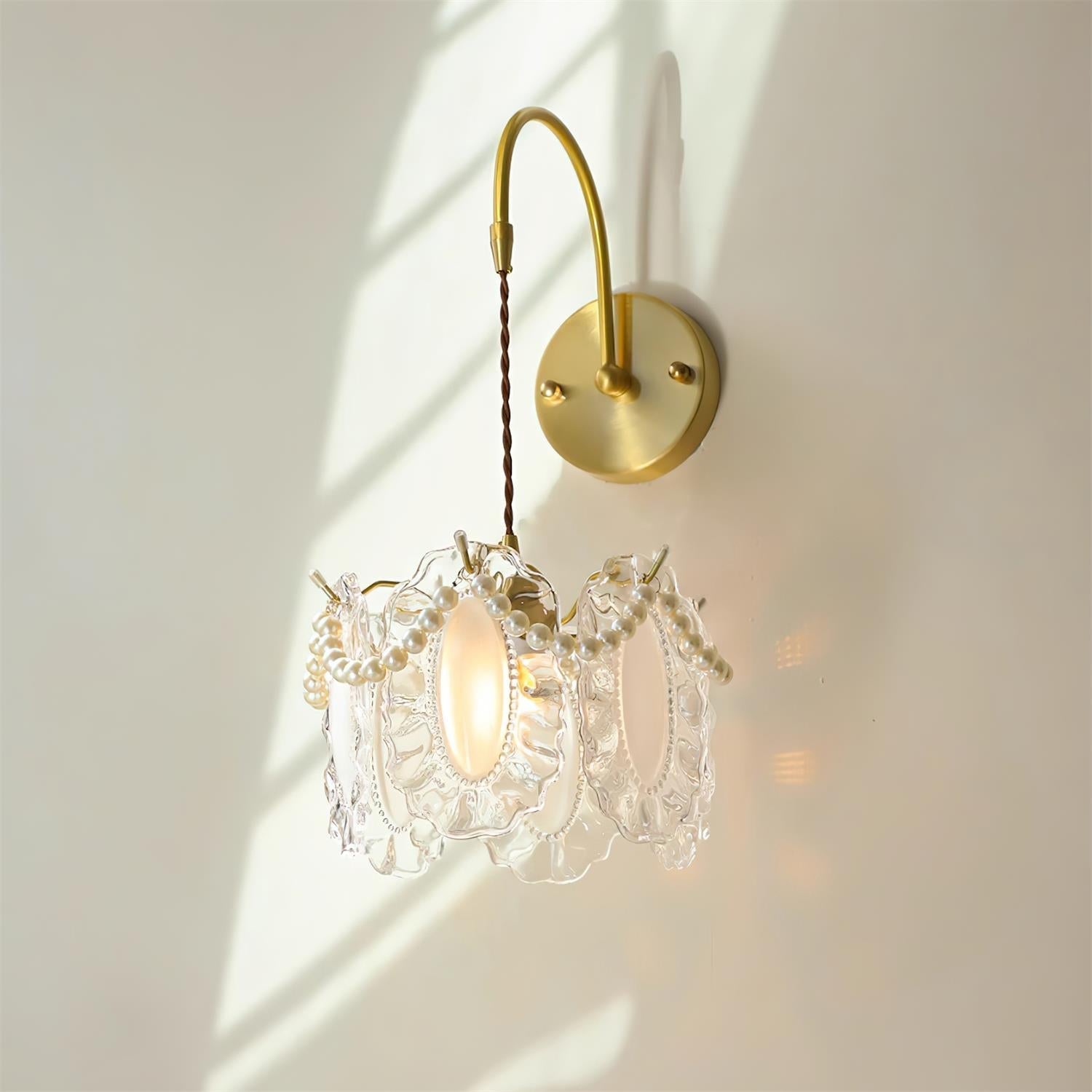 Nysaa Flower Wall Light