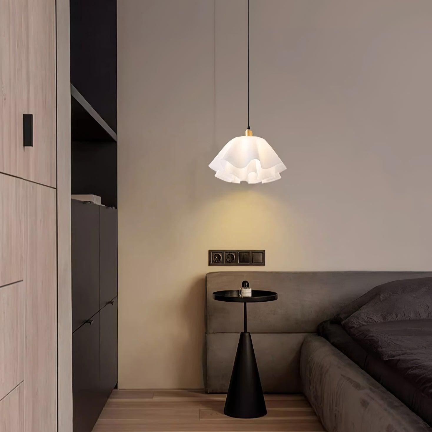 Brosyn Flower Pendant Light
