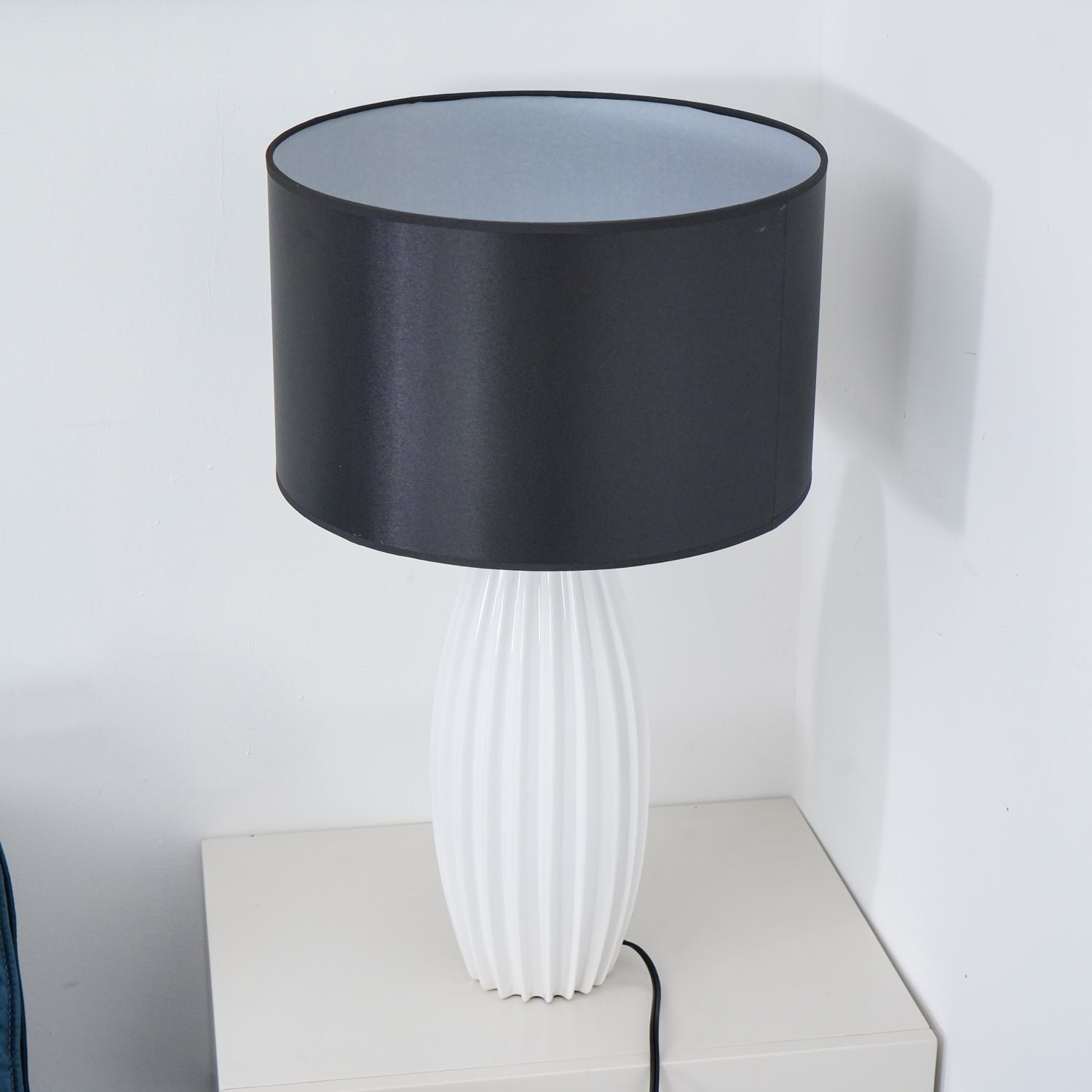 Gilinemo Table Lamp