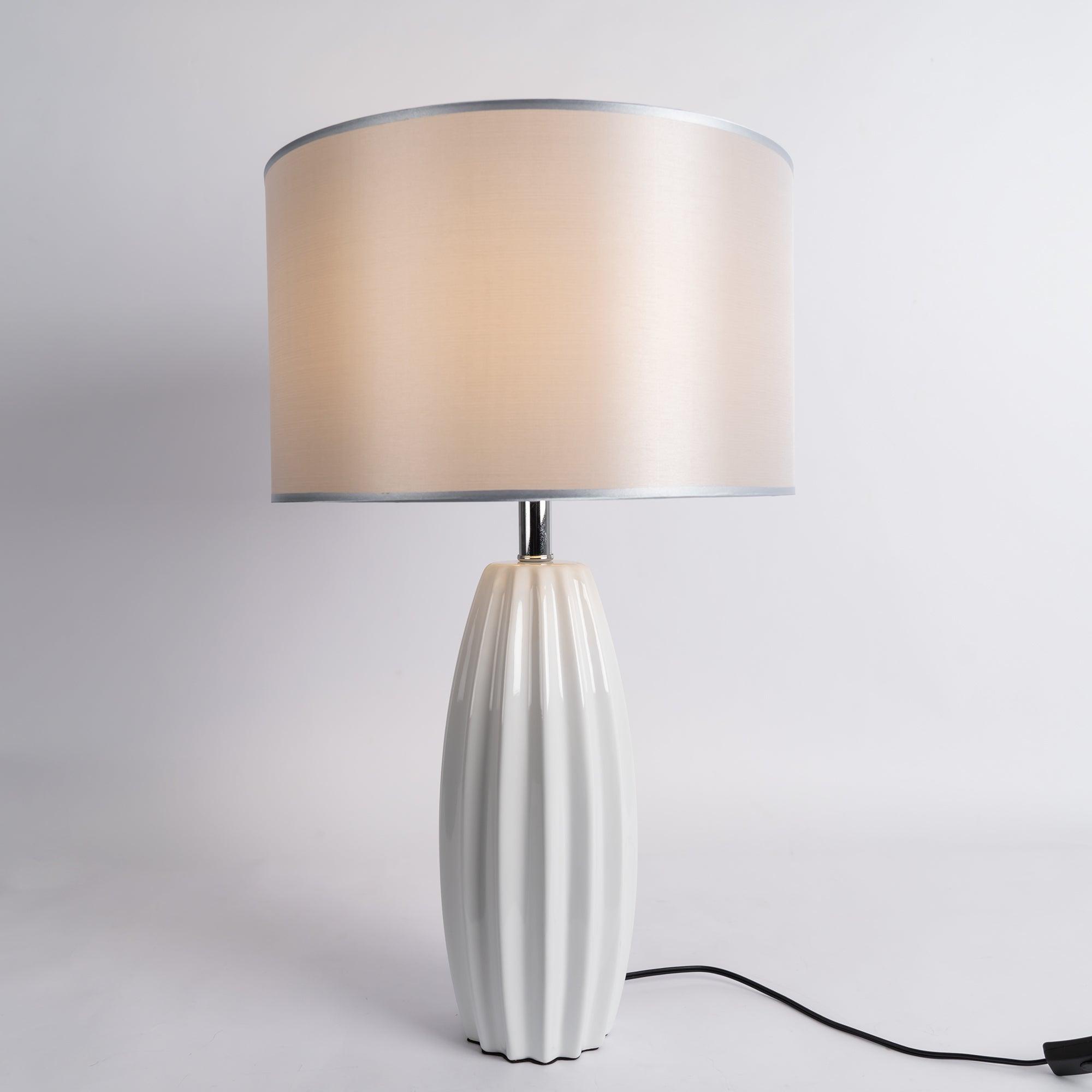 Gilinemo Table Lamp