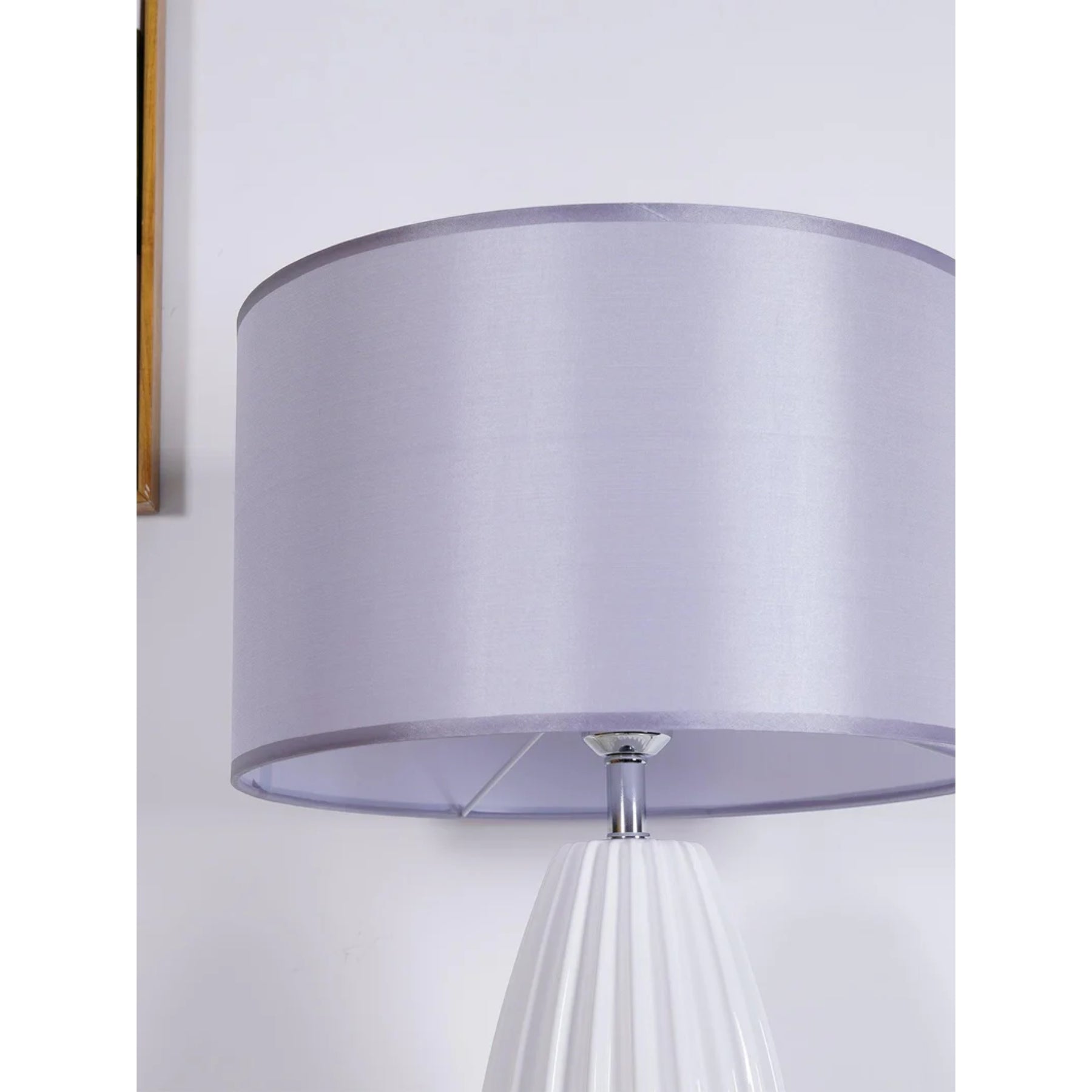 Gilinemo Table Lamp