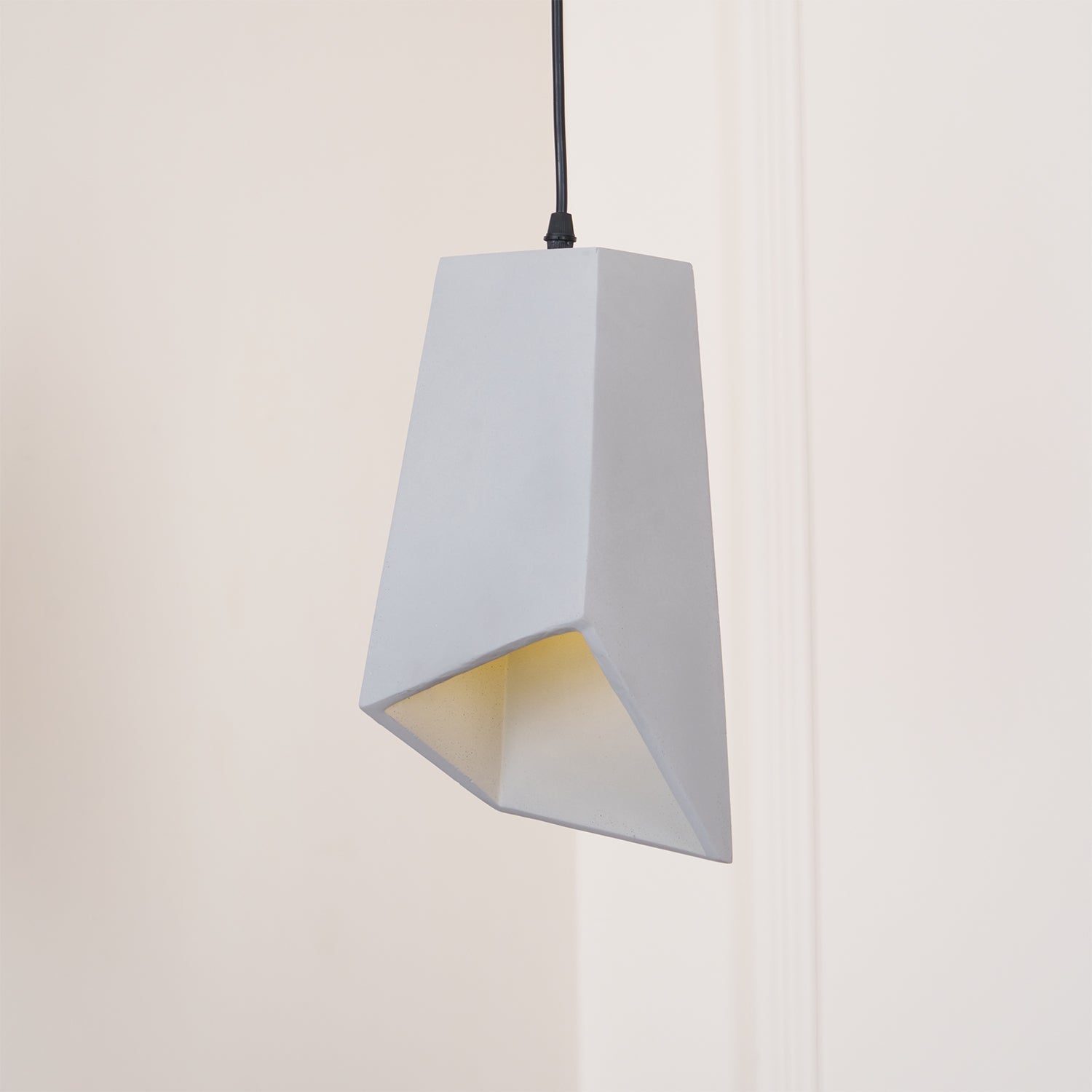 Gorgoya Pendant Light