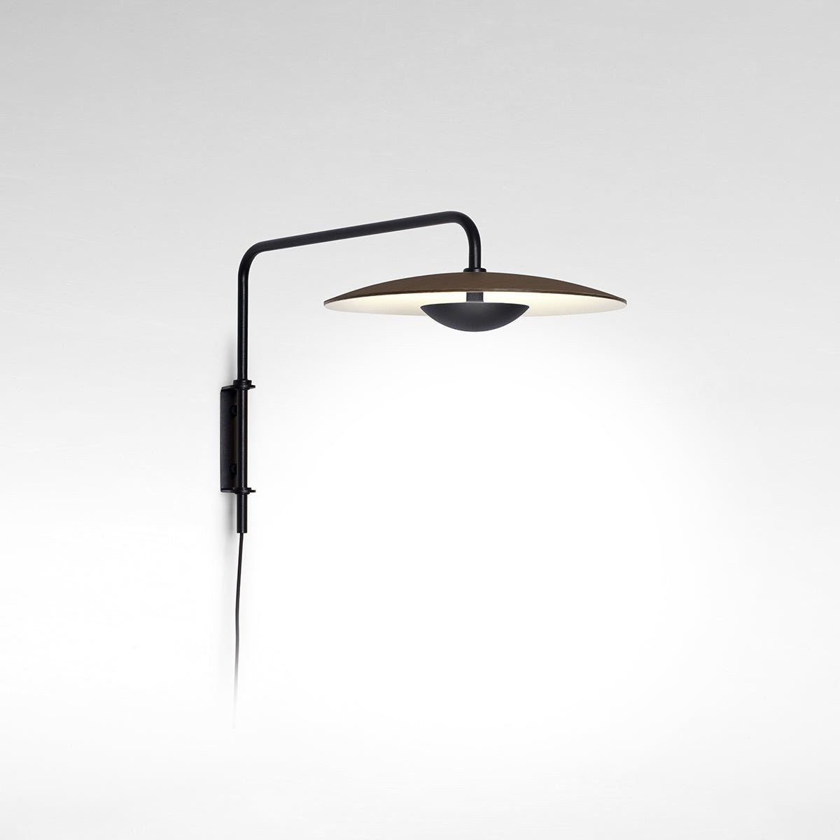 Gezone Swing Wall Light
