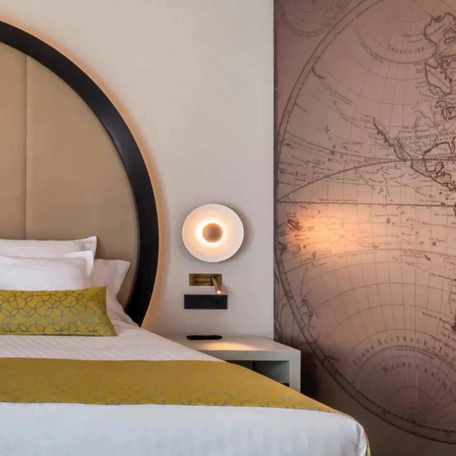 Gezone Wall Light