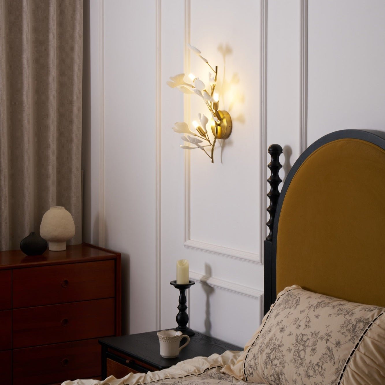 Fynzor Flower Wall Light
