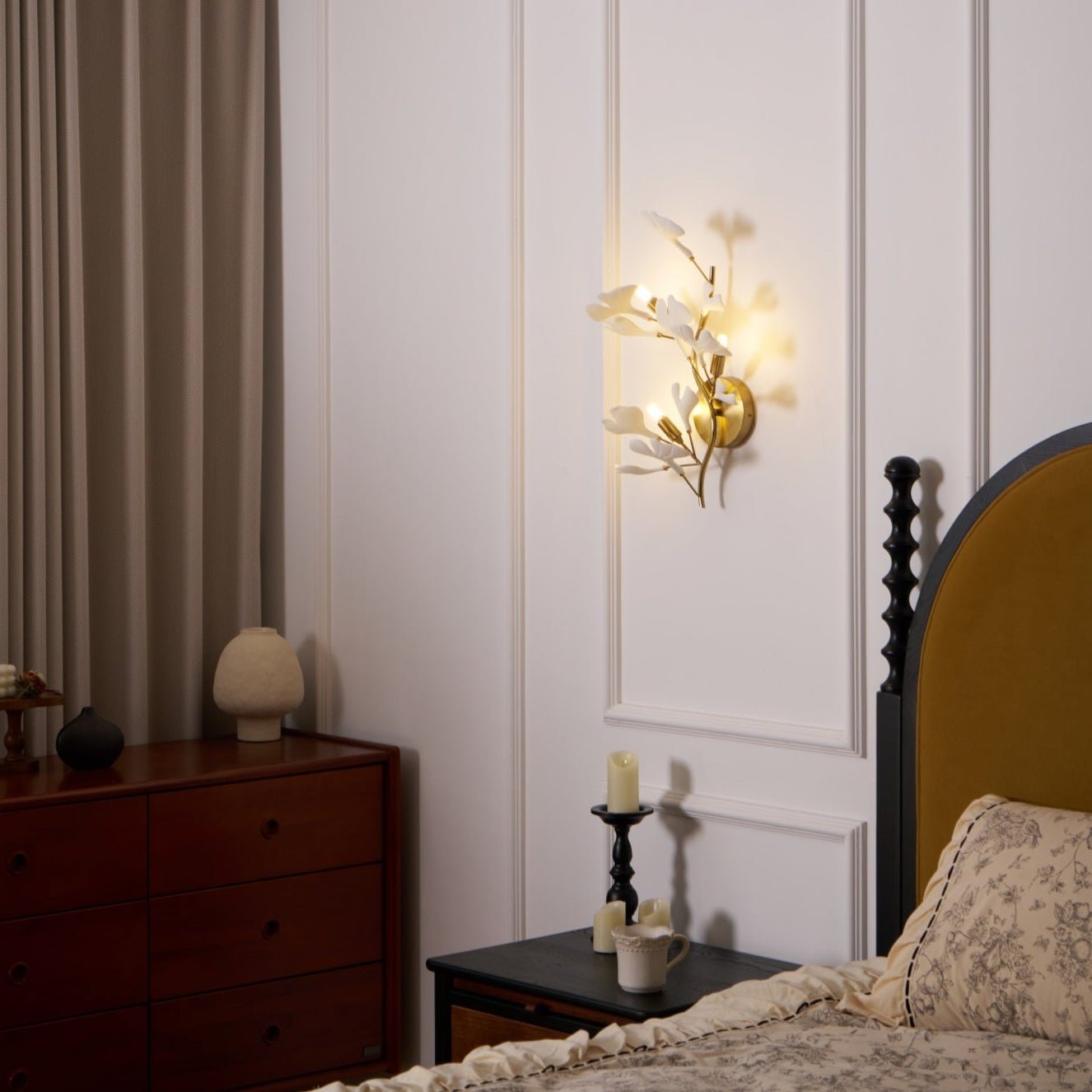Fynzor Flower Wall Light