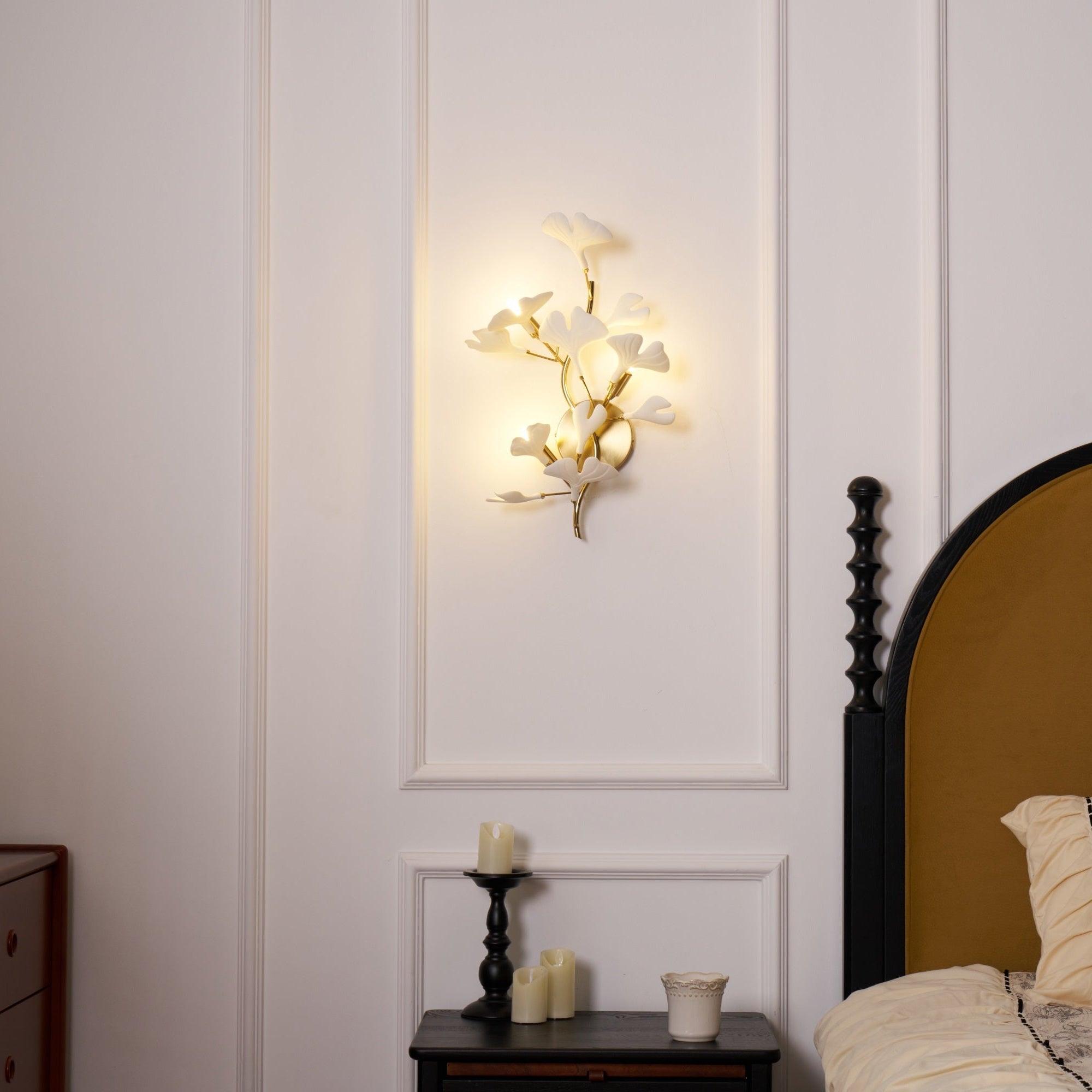 Fynzor Flower Wall Light