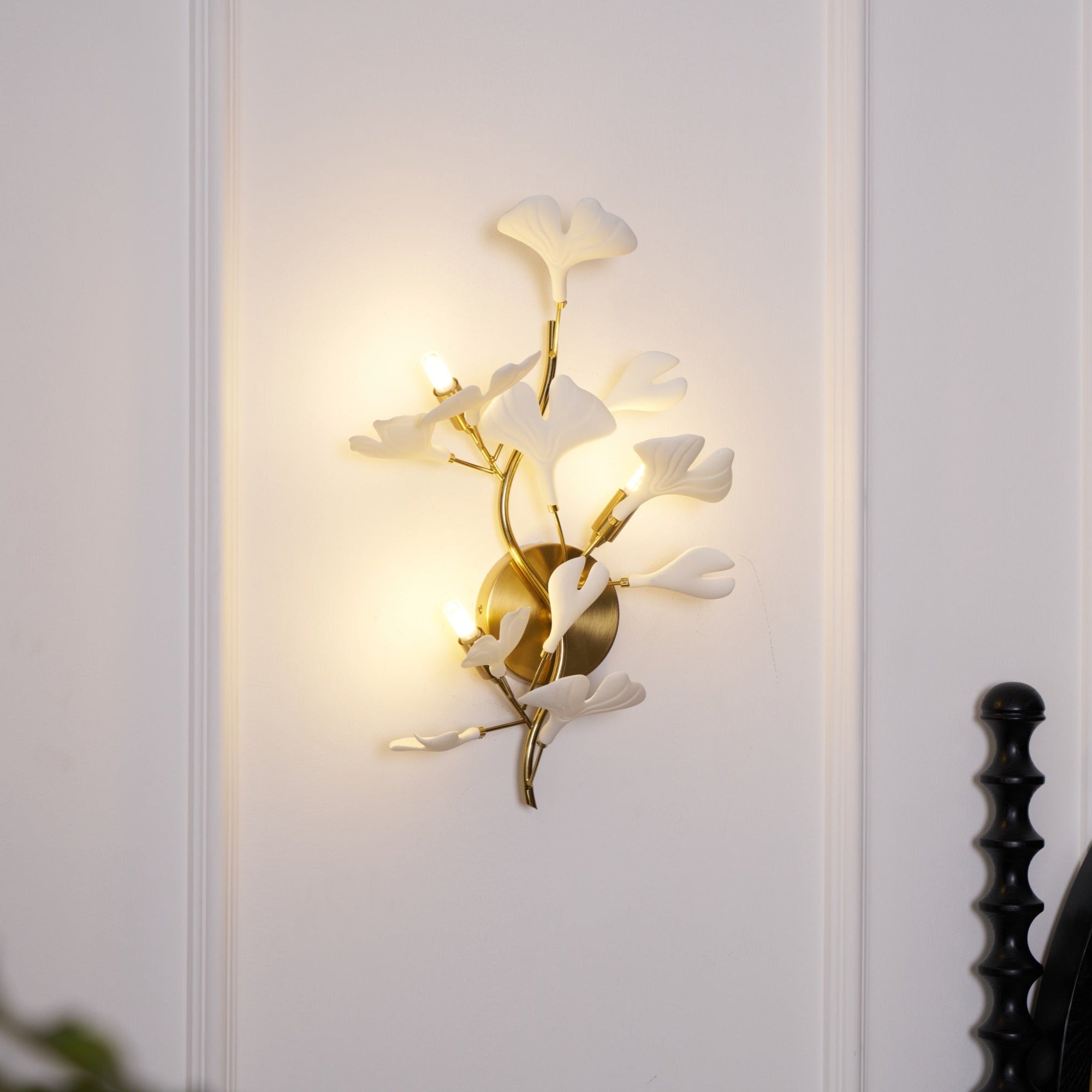 Fynzor Flower Wall Light