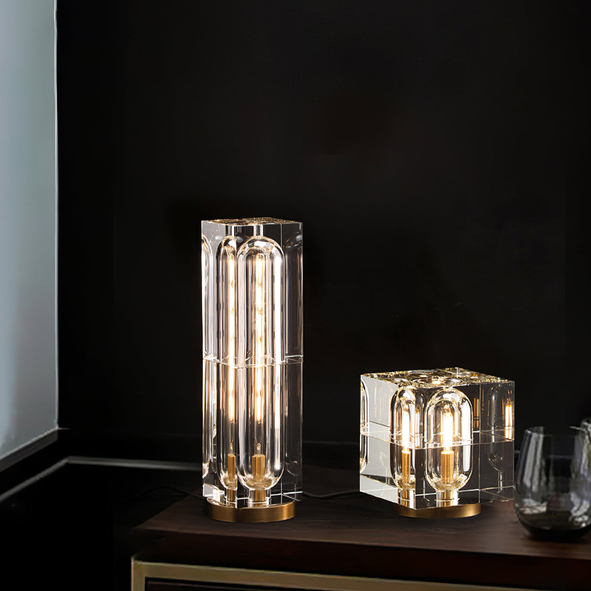 Vellvi Table Lamp