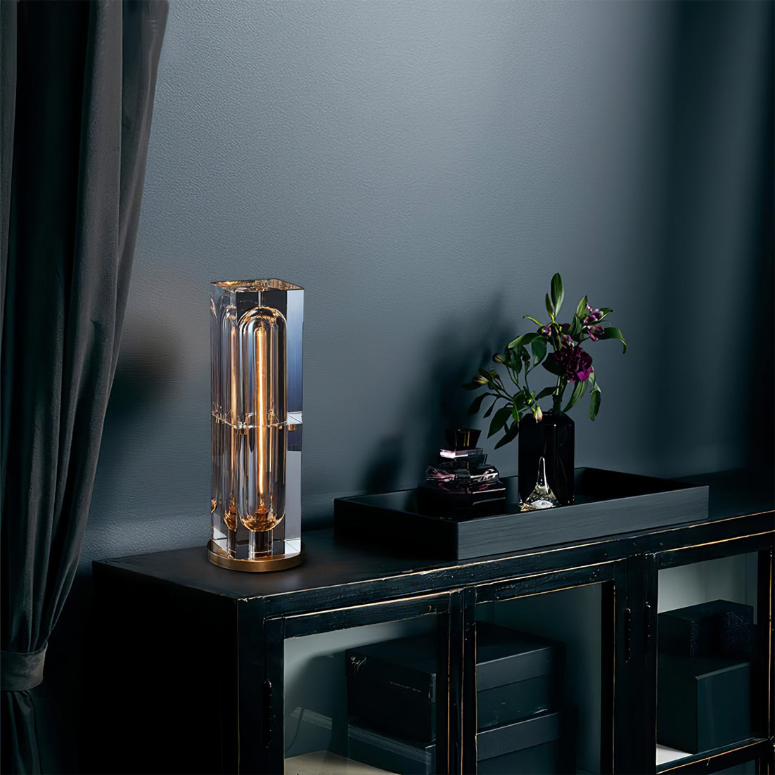 Vellvi Table Lamp