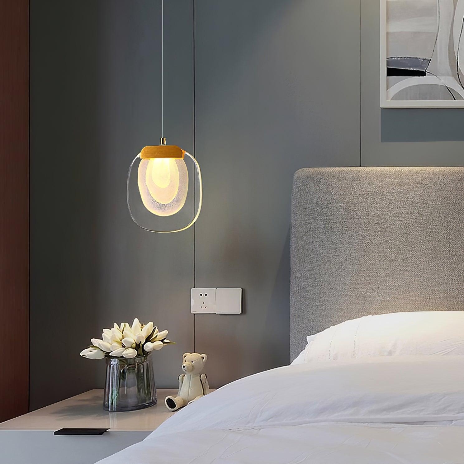 Quylon Pendant Light
