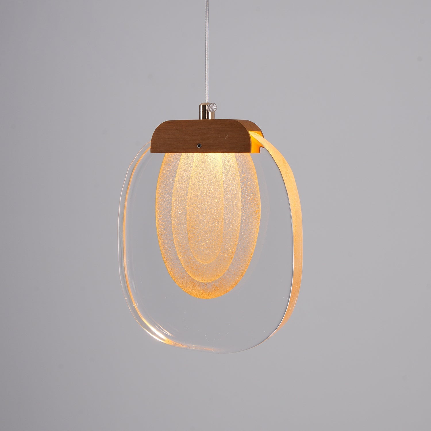 Quylon Pendant Light
